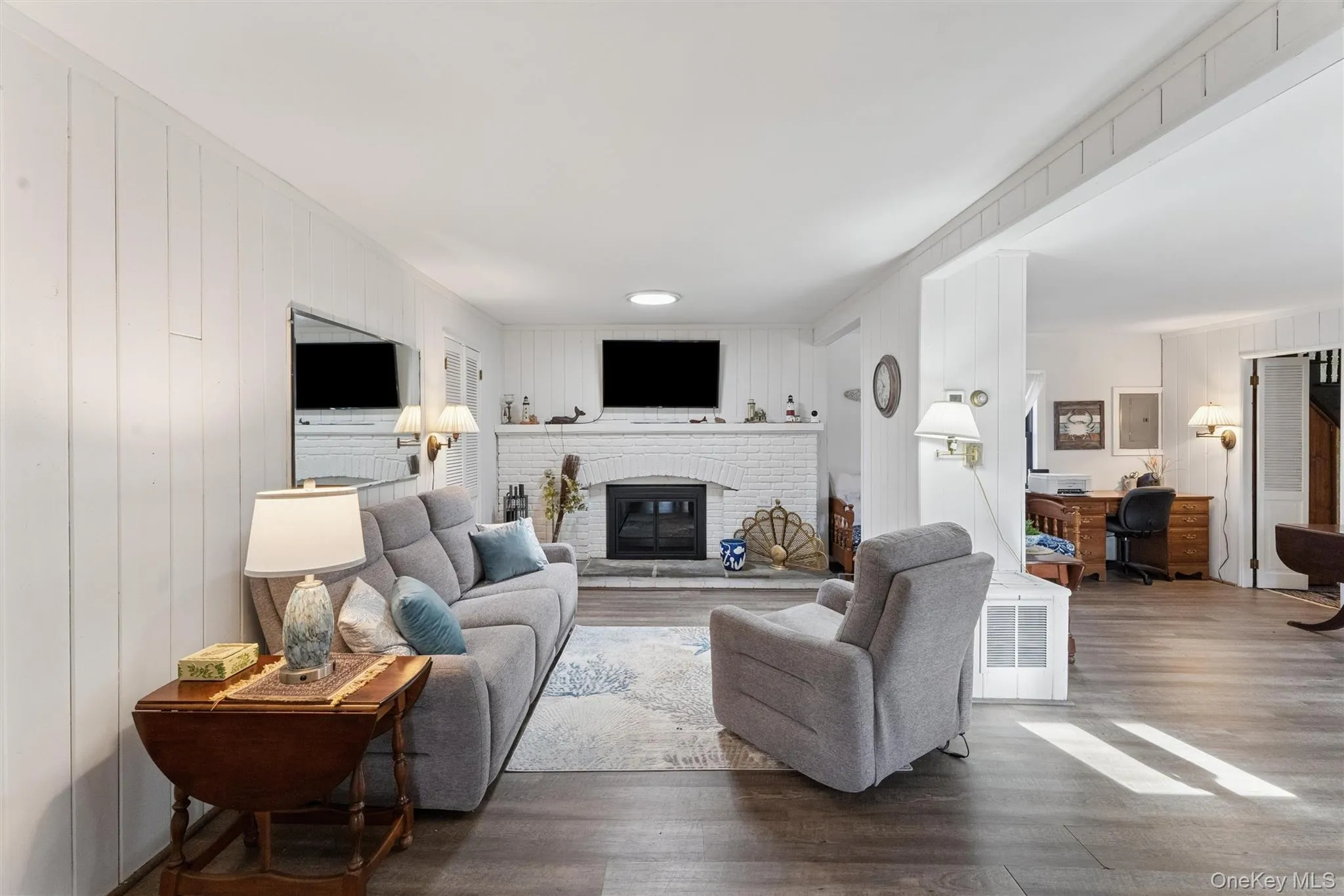 20 Hildreth Street, Southampton, NY, 3 Bedrooms Bedrooms, 7 Rooms Rooms,1 BathroomBathrooms,Residential Lease,For Rent,Hildreth,0,1050514 20 Hildreth Street, Southampton, NY, 3 Bedrooms Bedrooms, 7 Rooms Rooms,1 BathroomBathrooms,Residential Lease,For Rent,Hildreth,0,1050514
