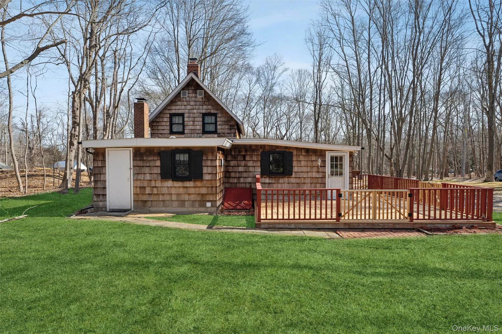 20 Hildreth Street, Southampton, NY, 3 Bedrooms Bedrooms, 7 Rooms Rooms,1 BathroomBathrooms,Residential Lease,For Rent,Hildreth,0,1050514 20 Hildreth Street, Southampton, NY, 3 Bedrooms Bedrooms, 7 Rooms Rooms,1 BathroomBathrooms,Residential Lease,For Rent,Hildreth,0,1050514