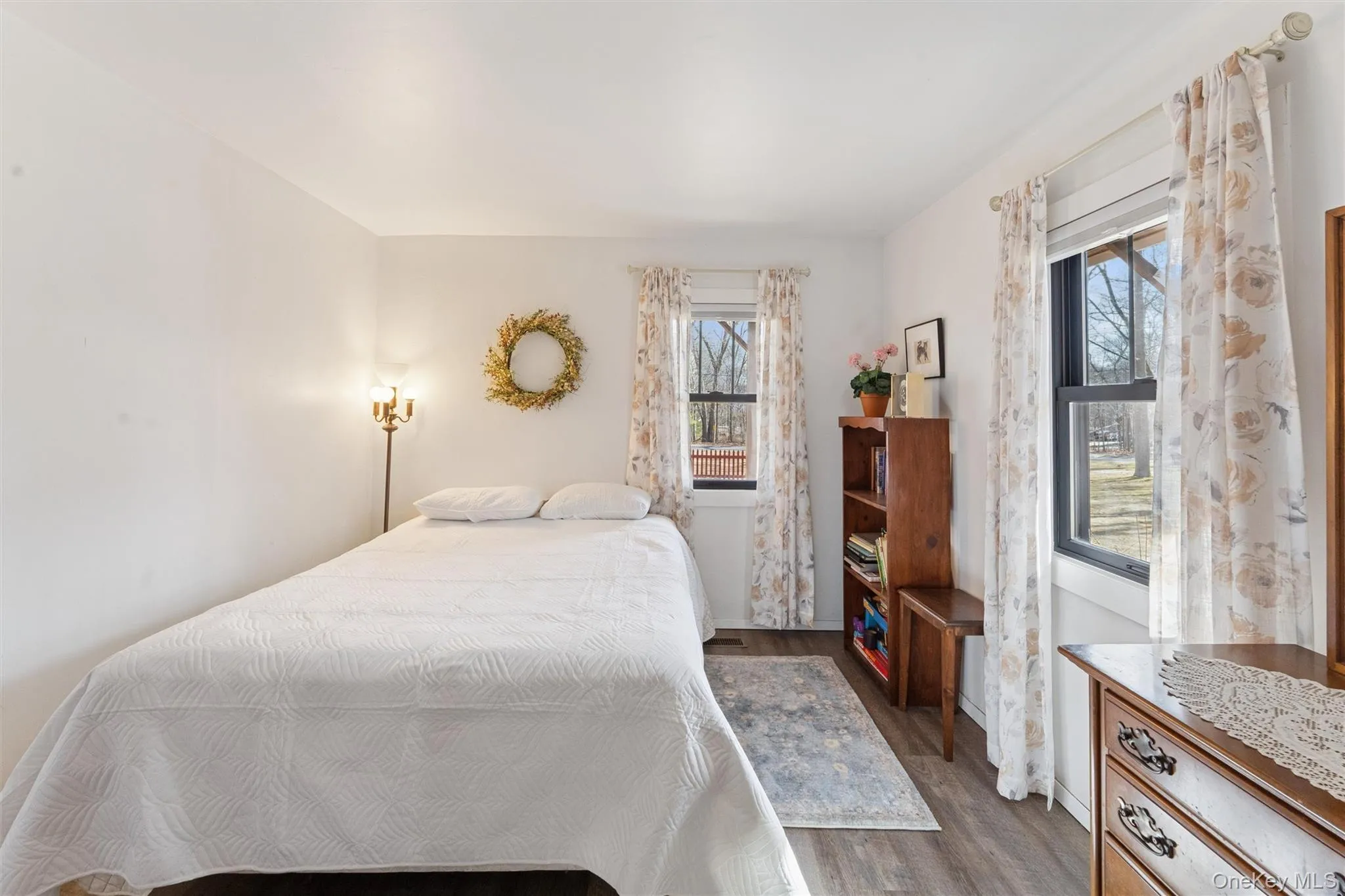 20 Hildreth Street, Southampton, NY, 3 Bedrooms Bedrooms, 7 Rooms Rooms,1 BathroomBathrooms,Residential Lease,For Rent,Hildreth,0,1050514 20 Hildreth Street, Southampton, NY, 3 Bedrooms Bedrooms, 7 Rooms Rooms,1 BathroomBathrooms,Residential Lease,For Rent,Hildreth,0,1050514