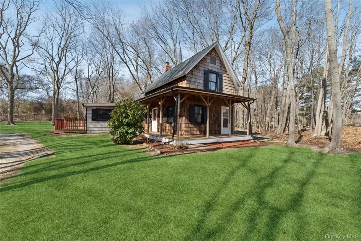 20 Hildreth Street, Southampton, New York 11963