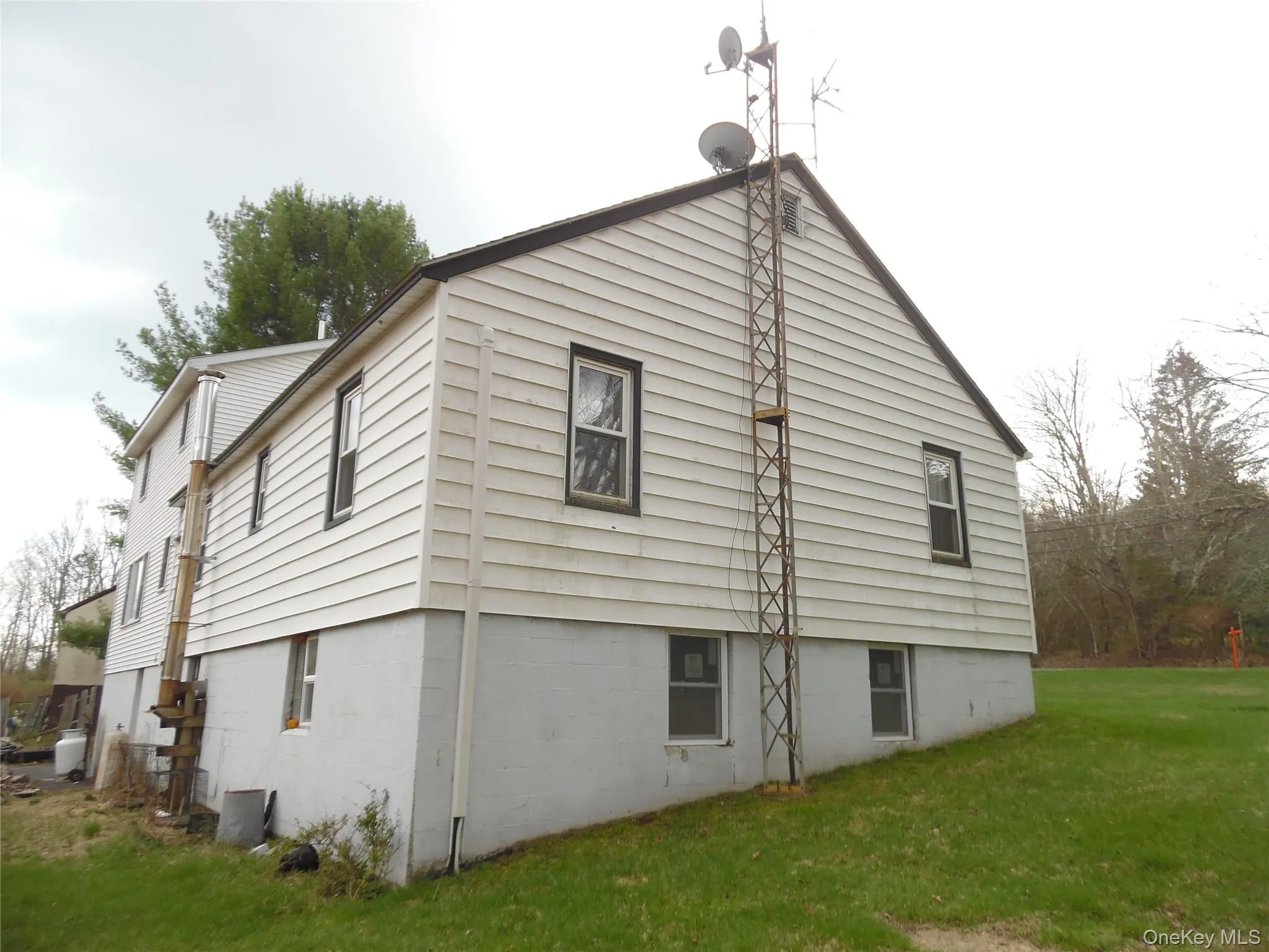 176 Post Hill Road, Fallsburg, NY, 5 Bedrooms Bedrooms, 11 Rooms Rooms,3 BathroomsBathrooms,Residential Lease,For Rent,Post Hill,0,1050521 176 Post Hill Road, Fallsburg, NY, 5 Bedrooms Bedrooms, 11 Rooms Rooms,3 BathroomsBathrooms,Residential Lease,For Rent,Post Hill,0,1050521