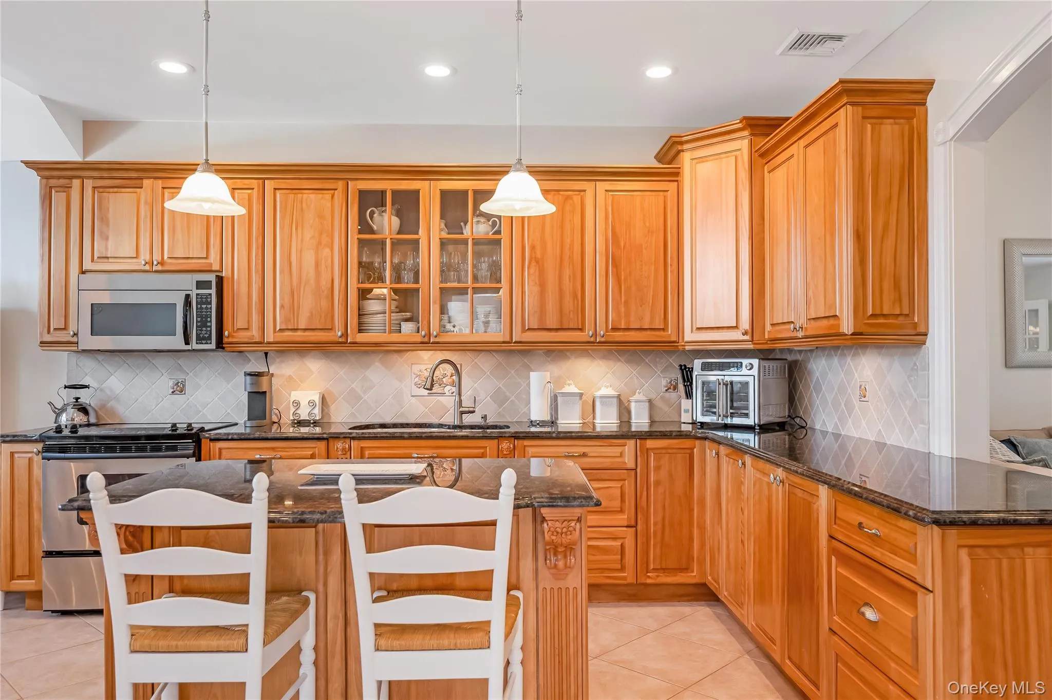 42 Grey Lane, Hempstead, NY, 5 Bedrooms Bedrooms, 10 Rooms Rooms,2 BathroomsBathrooms,Residential,For Rent,Grey,0,1050522 42 Grey Lane, Hempstead, NY, 5 Bedrooms Bedrooms, 10 Rooms Rooms,2 BathroomsBathrooms,Residential,For Rent,Grey,0,1050522