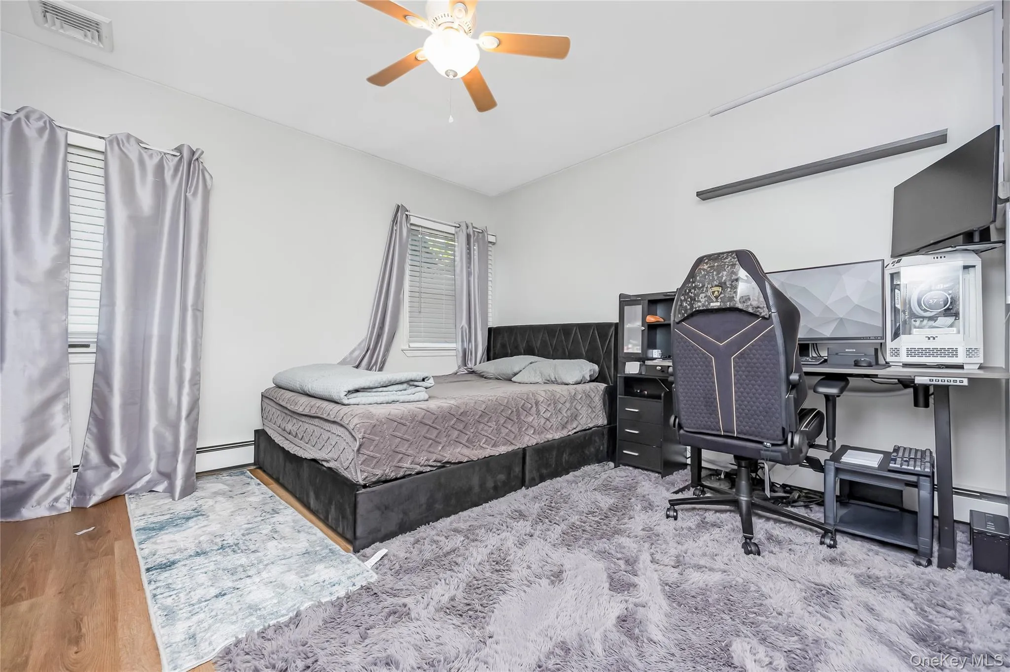 42 Grey Lane, Hempstead, NY, 5 Bedrooms Bedrooms, 10 Rooms Rooms,2 BathroomsBathrooms,Residential,For Rent,Grey,0,1050522 42 Grey Lane, Hempstead, NY, 5 Bedrooms Bedrooms, 10 Rooms Rooms,2 BathroomsBathrooms,Residential,For Rent,Grey,0,1050522