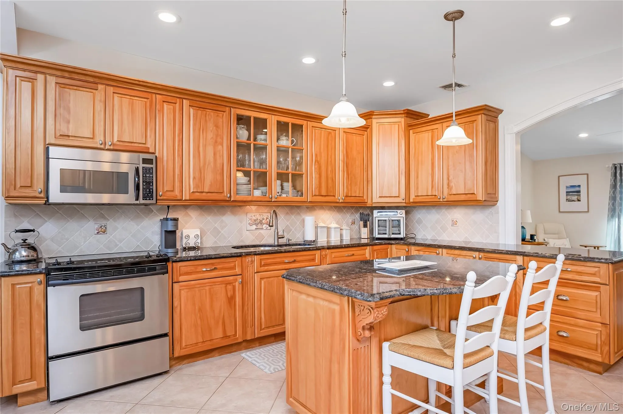 42 Grey Lane, Hempstead, NY, 5 Bedrooms Bedrooms, 10 Rooms Rooms,2 BathroomsBathrooms,Residential,For Rent,Grey,0,1050522 42 Grey Lane, Hempstead, NY, 5 Bedrooms Bedrooms, 10 Rooms Rooms,2 BathroomsBathrooms,Residential,For Rent,Grey,0,1050522