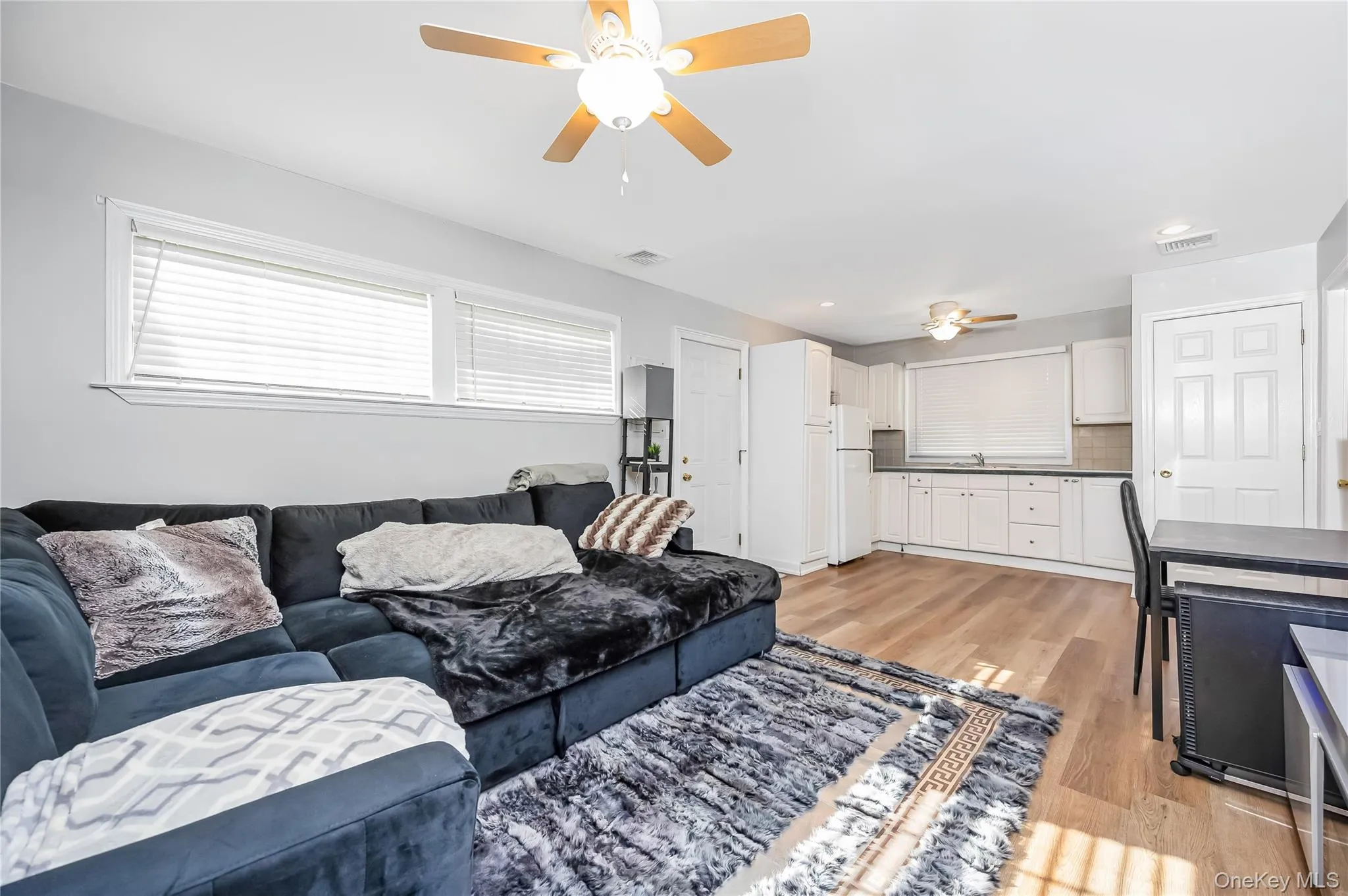 42 Grey Lane, Hempstead, NY, 5 Bedrooms Bedrooms, 10 Rooms Rooms,2 BathroomsBathrooms,Residential,For Rent,Grey,0,1050522 42 Grey Lane, Hempstead, NY, 5 Bedrooms Bedrooms, 10 Rooms Rooms,2 BathroomsBathrooms,Residential,For Rent,Grey,0,1050522