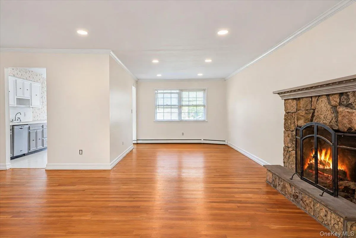 5 Central Avenue, Babylon, NY, 4 Bedrooms Bedrooms, 12 Rooms Rooms,3 BathroomsBathrooms,Residential,For Rent,Central,0,1050526 5 Central Avenue, Babylon, NY, 4 Bedrooms Bedrooms, 12 Rooms Rooms,3 BathroomsBathrooms,Residential,For Rent,Central,0,1050526