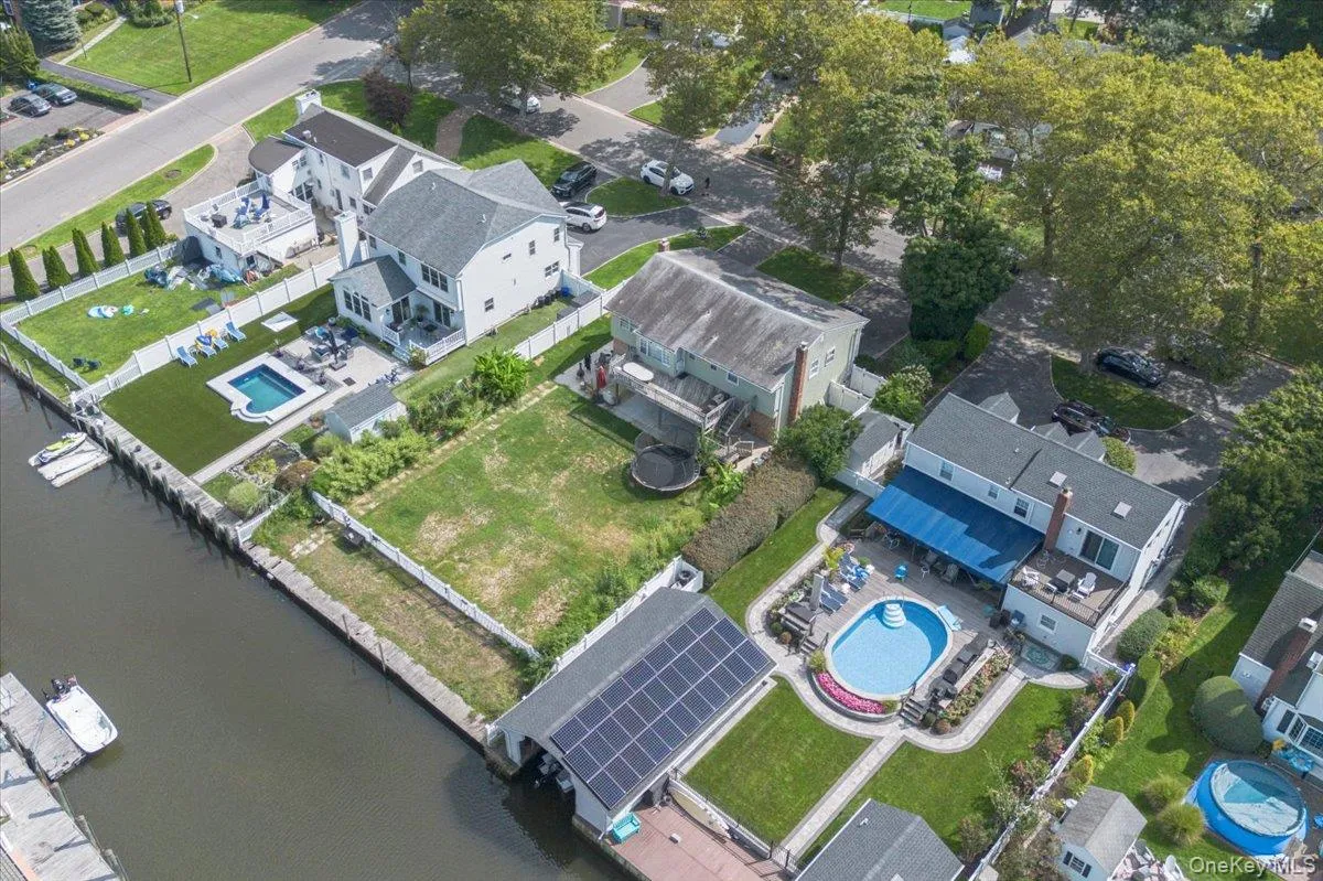 5 Central Avenue, Babylon, NY, 4 Bedrooms Bedrooms, 12 Rooms Rooms,3 BathroomsBathrooms,Residential,For Rent,Central,0,1050526 5 Central Avenue, Babylon, NY, 4 Bedrooms Bedrooms, 12 Rooms Rooms,3 BathroomsBathrooms,Residential,For Rent,Central,0,1050526
