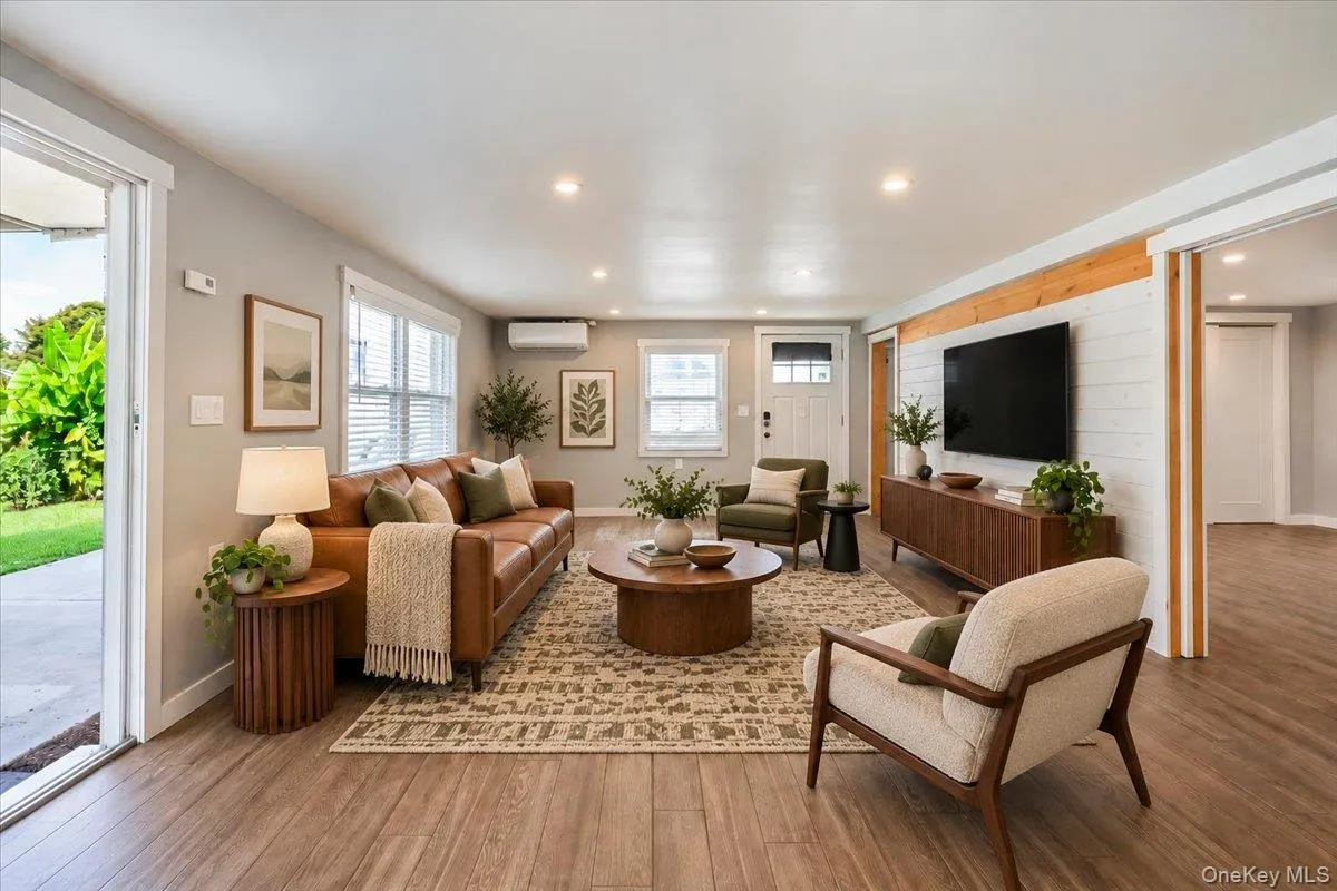 5 Central Avenue, Babylon, NY, 4 Bedrooms Bedrooms, 12 Rooms Rooms,3 BathroomsBathrooms,Residential,For Rent,Central,0,1050526 5 Central Avenue, Babylon, NY, 4 Bedrooms Bedrooms, 12 Rooms Rooms,3 BathroomsBathrooms,Residential,For Rent,Central,0,1050526