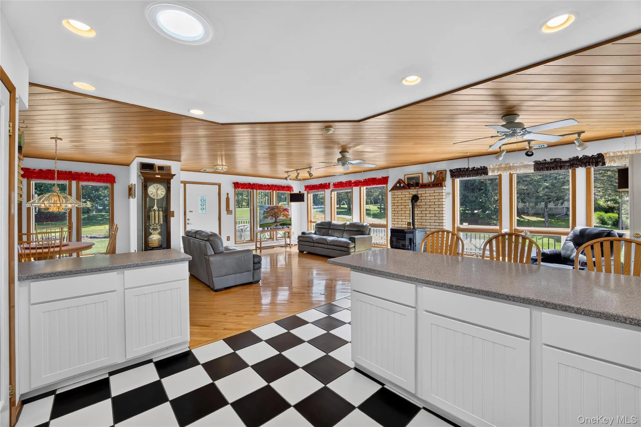 122 Dekay Road, Warwick (town), NY, 3 Bedrooms Bedrooms, 12 Rooms Rooms,3 BathroomsBathrooms,Residential,For Rent,Dekay,0,1050527 122 Dekay Road, Warwick (town), NY, 3 Bedrooms Bedrooms, 12 Rooms Rooms,3 BathroomsBathrooms,Residential,For Rent,Dekay,0,1050527