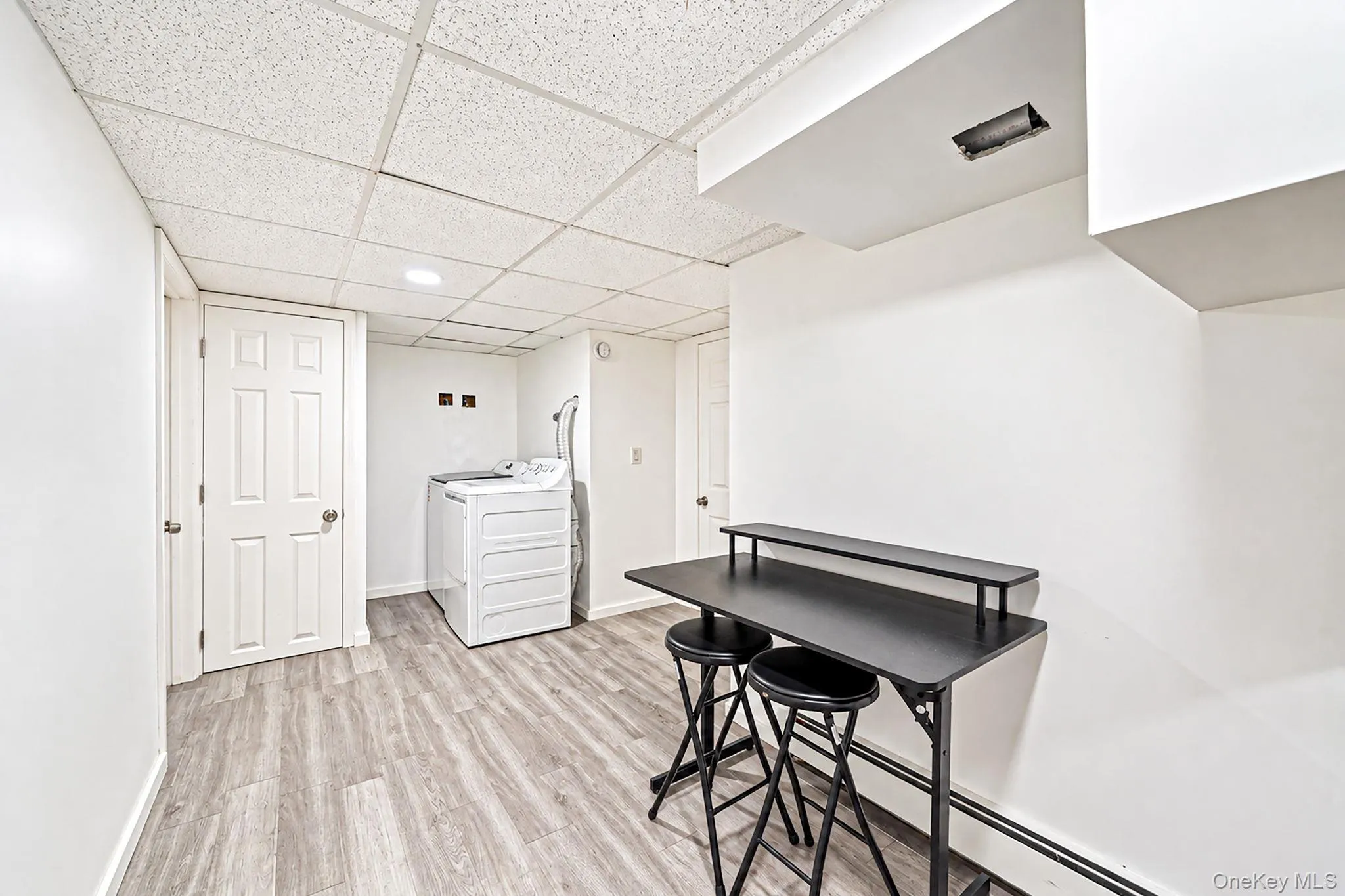 33 Pine Cone Street, Brookhaven, NY, 2 Bedrooms Bedrooms, 4 Rooms Rooms,1 BathroomBathrooms,Residential,For Rent,Pine Cone,0,1050529 33 Pine Cone Street, Brookhaven, NY, 2 Bedrooms Bedrooms, 4 Rooms Rooms,1 BathroomBathrooms,Residential,For Rent,Pine Cone,0,1050529