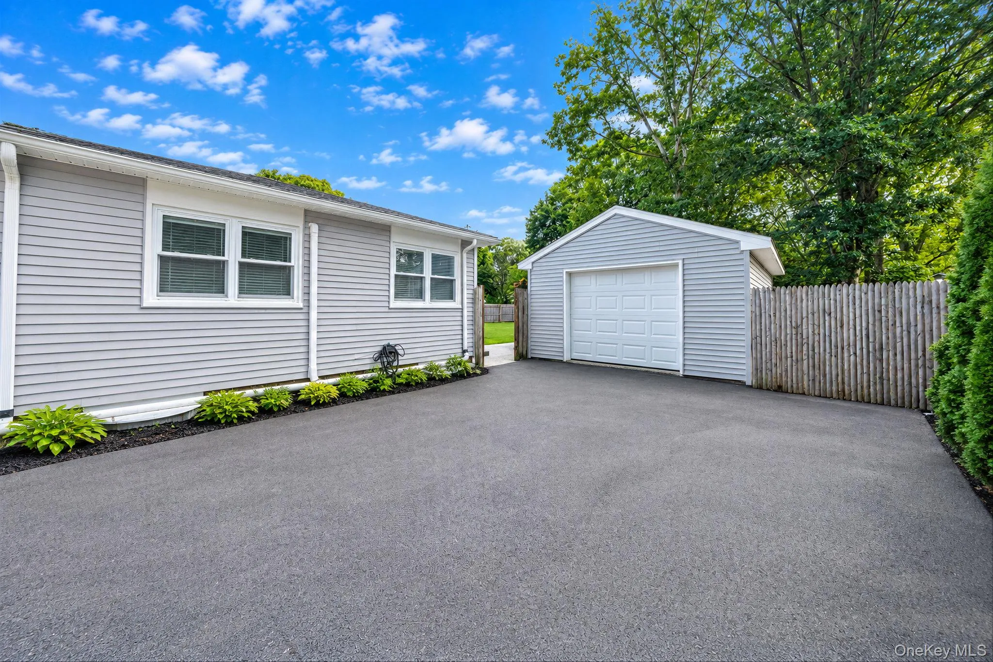 33 Pine Cone Street, Brookhaven, NY, 2 Bedrooms Bedrooms, 4 Rooms Rooms,1 BathroomBathrooms,Residential,For Rent,Pine Cone,0,1050529 33 Pine Cone Street, Brookhaven, NY, 2 Bedrooms Bedrooms, 4 Rooms Rooms,1 BathroomBathrooms,Residential,For Rent,Pine Cone,0,1050529