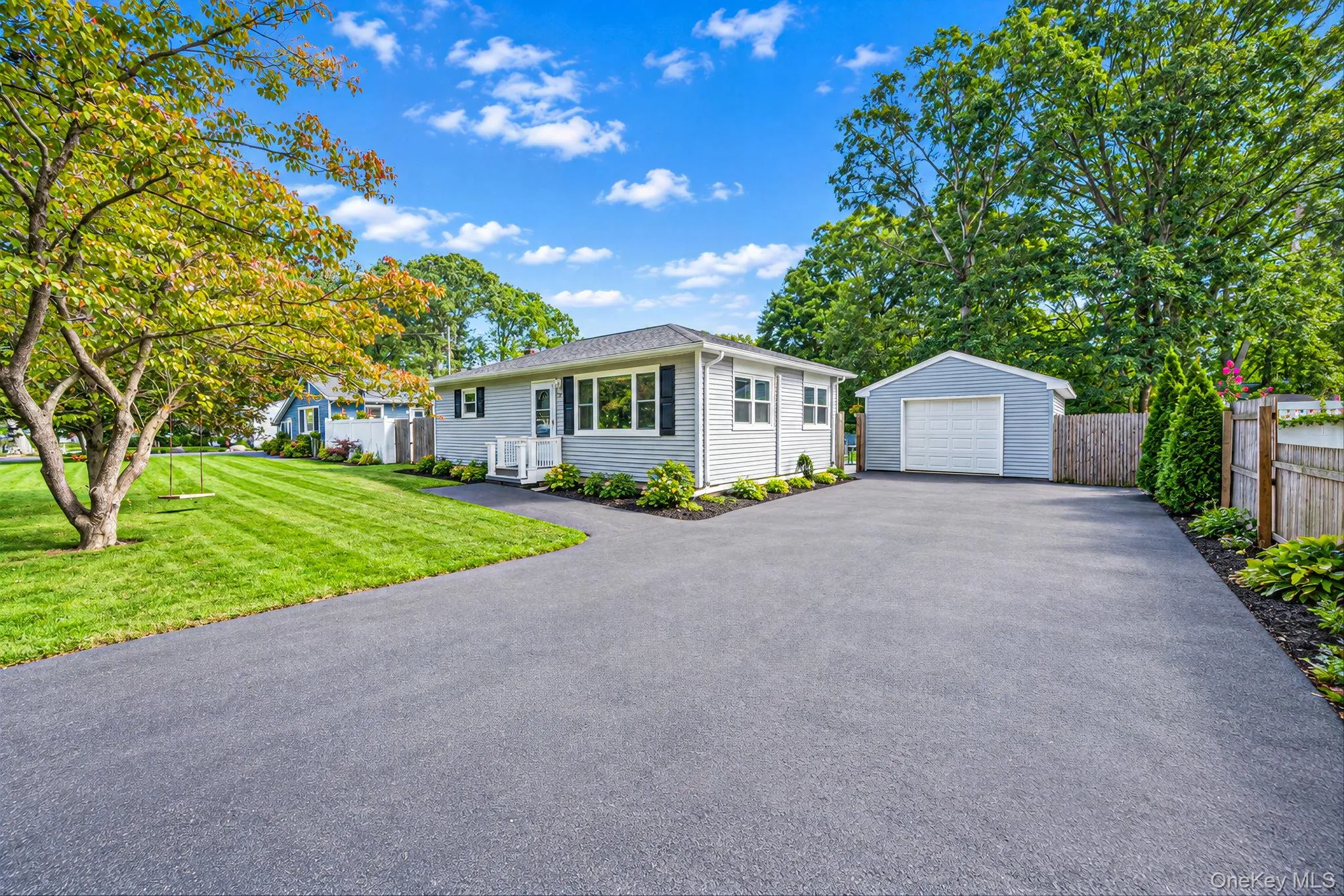 33 Pine Cone Street, Brookhaven, NY, 2 Bedrooms Bedrooms, 4 Rooms Rooms,1 BathroomBathrooms,Residential,For Rent,Pine Cone,0,1050529 33 Pine Cone Street, Brookhaven, NY, 2 Bedrooms Bedrooms, 4 Rooms Rooms,1 BathroomBathrooms,Residential,For Rent,Pine Cone,0,1050529