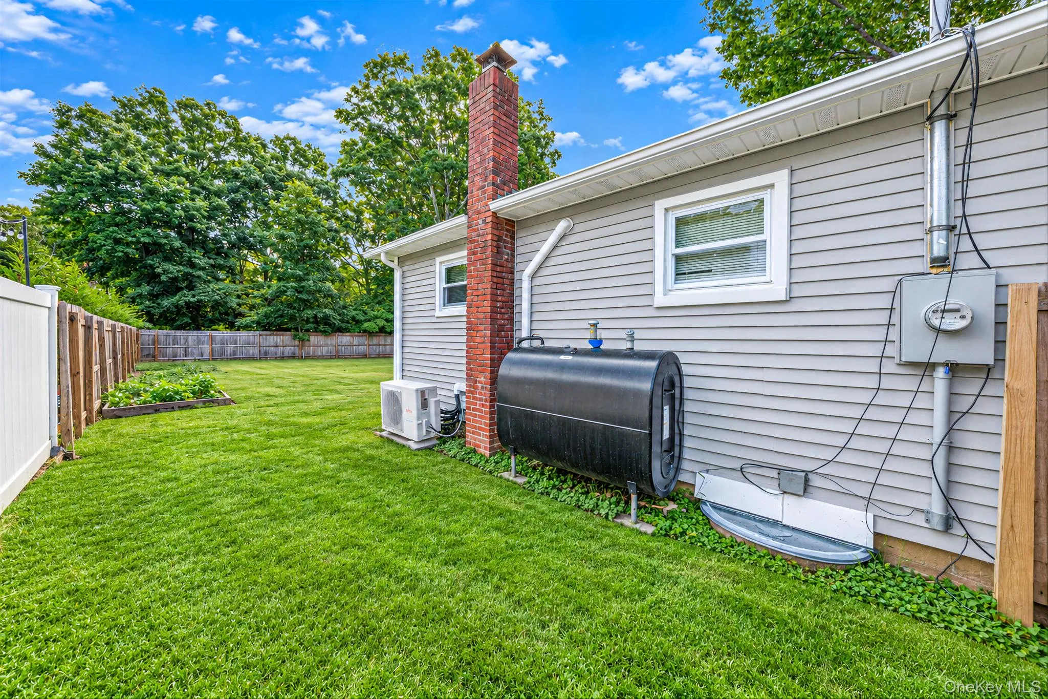 33 Pine Cone Street, Brookhaven, NY, 2 Bedrooms Bedrooms, 4 Rooms Rooms,1 BathroomBathrooms,Residential,For Rent,Pine Cone,0,1050529 33 Pine Cone Street, Brookhaven, NY, 2 Bedrooms Bedrooms, 4 Rooms Rooms,1 BathroomBathrooms,Residential,For Rent,Pine Cone,0,1050529