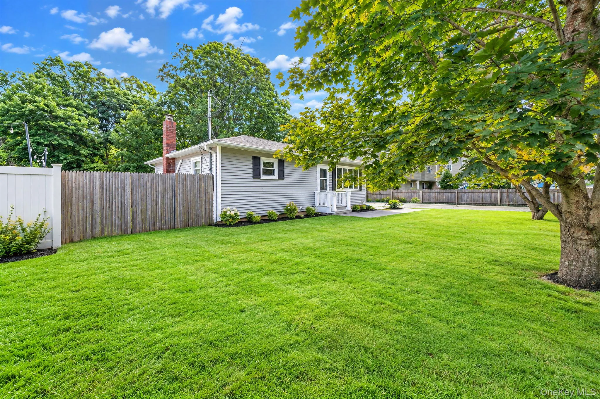 33 Pine Cone Street, Brookhaven, NY, 2 Bedrooms Bedrooms, 4 Rooms Rooms,1 BathroomBathrooms,Residential,For Rent,Pine Cone,0,1050529 33 Pine Cone Street, Brookhaven, NY, 2 Bedrooms Bedrooms, 4 Rooms Rooms,1 BathroomBathrooms,Residential,For Rent,Pine Cone,0,1050529
