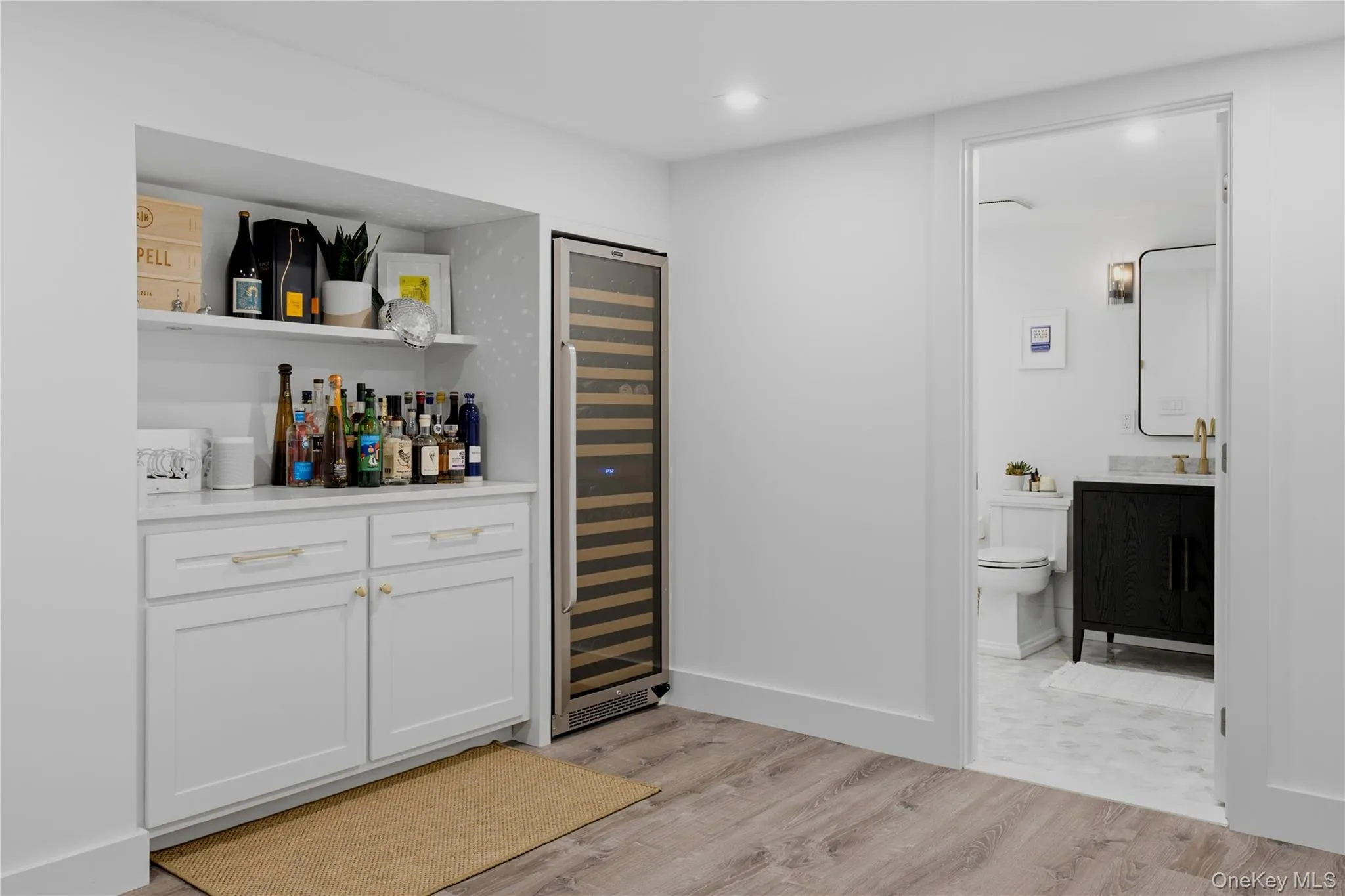 12 Surrey Court, East Hampton, NY, 3 Bedrooms Bedrooms, 8 Rooms Rooms,3 BathroomsBathrooms,Residential,For Rent,Surrey,0,1050540 12 Surrey Court, East Hampton, NY, 3 Bedrooms Bedrooms, 8 Rooms Rooms,3 BathroomsBathrooms,Residential,For Rent,Surrey,0,1050540