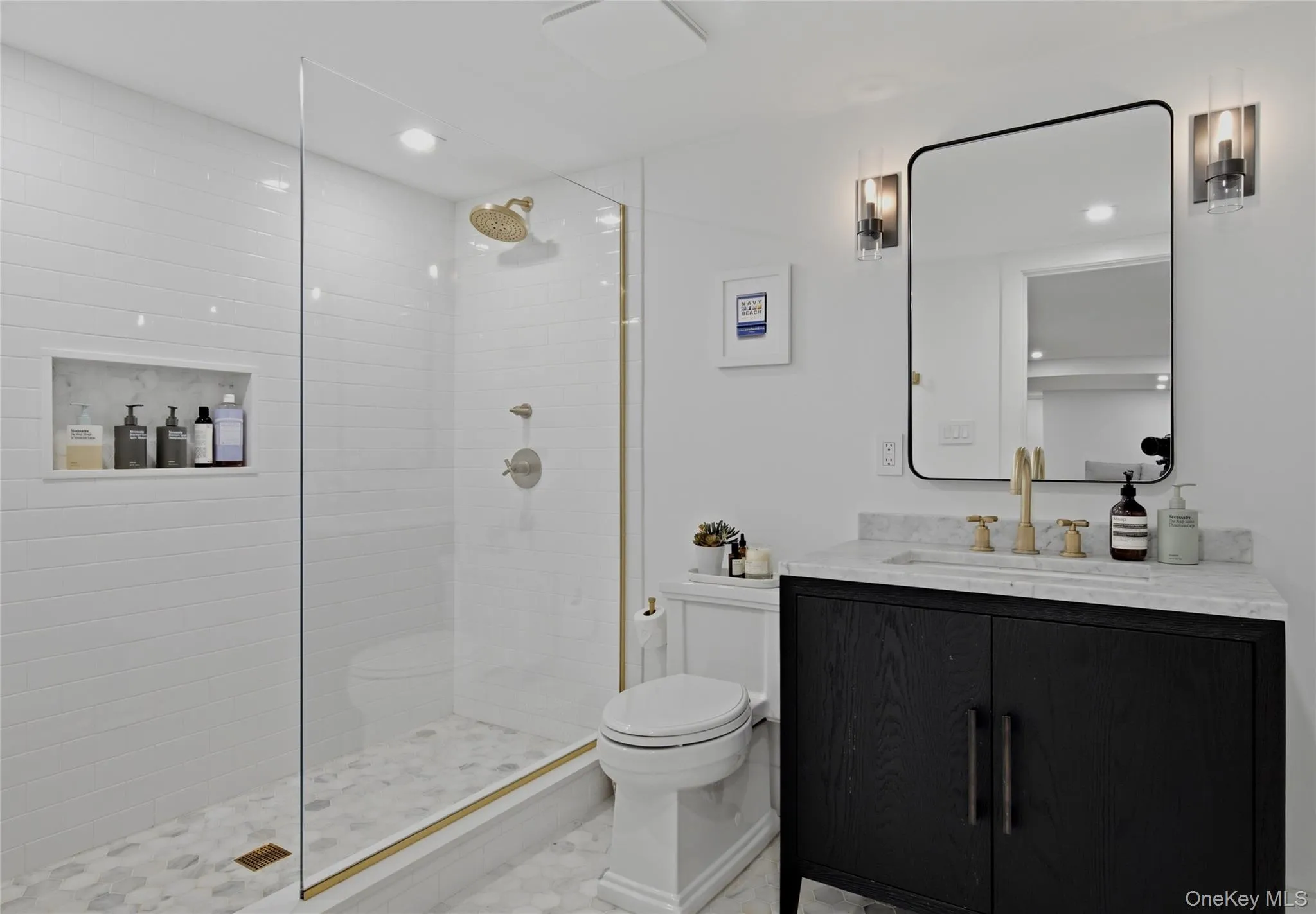 12 Surrey Court, East Hampton, NY, 3 Bedrooms Bedrooms, 8 Rooms Rooms,3 BathroomsBathrooms,Residential,For Rent,Surrey,0,1050540 12 Surrey Court, East Hampton, NY, 3 Bedrooms Bedrooms, 8 Rooms Rooms,3 BathroomsBathrooms,Residential,For Rent,Surrey,0,1050540