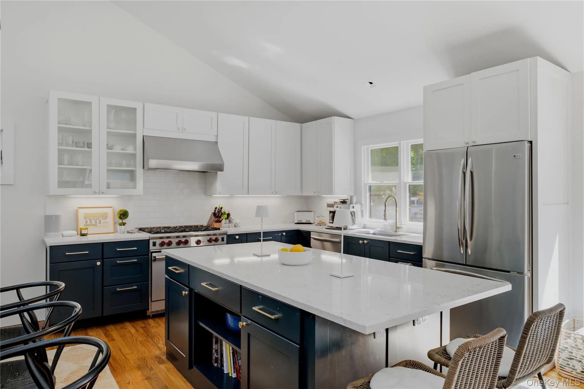 12 Surrey Court, East Hampton, NY, 3 Bedrooms Bedrooms, 8 Rooms Rooms,3 BathroomsBathrooms,Residential,For Rent,Surrey,0,1050540 12 Surrey Court, East Hampton, NY, 3 Bedrooms Bedrooms, 8 Rooms Rooms,3 BathroomsBathrooms,Residential,For Rent,Surrey,0,1050540