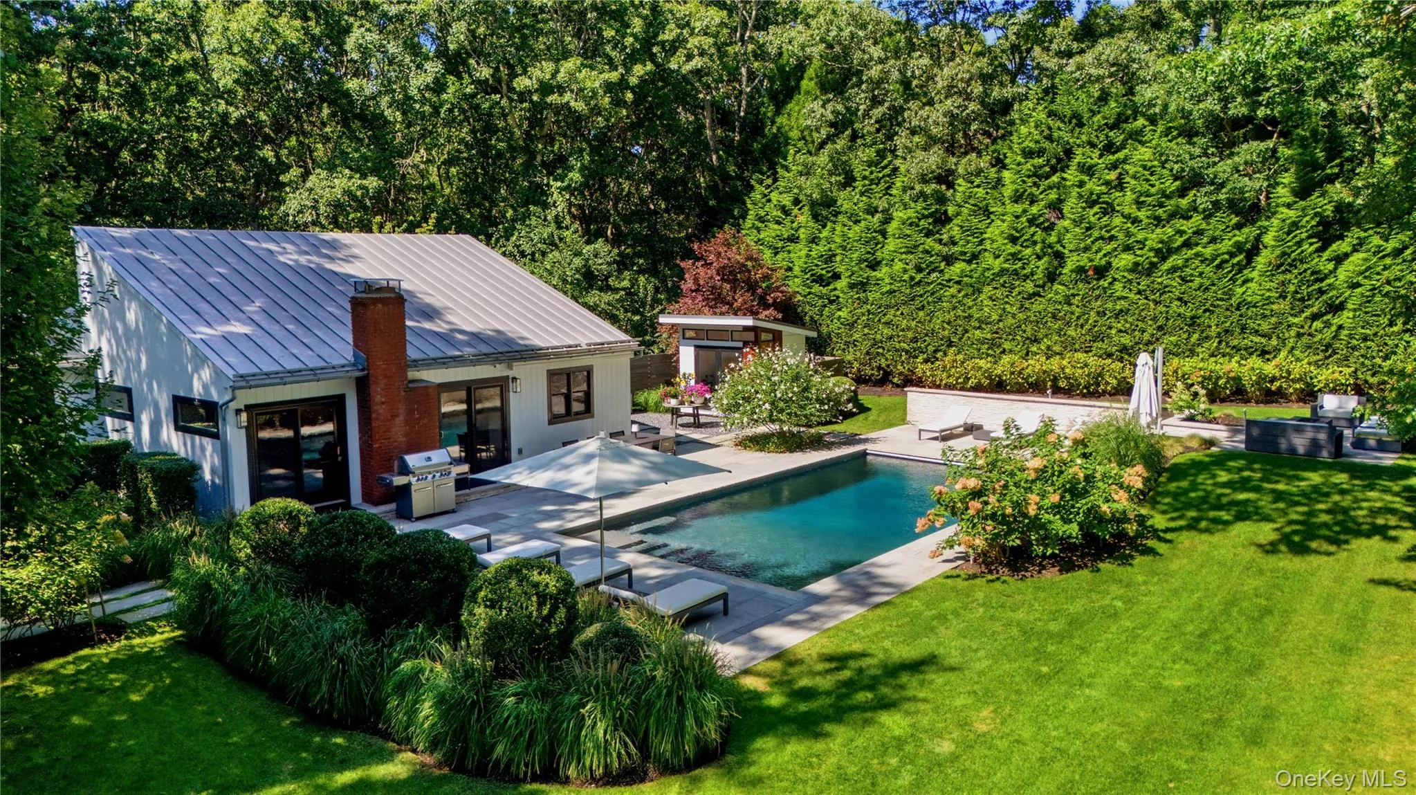 12 Surrey Court, East Hampton, NY, 3 Bedrooms Bedrooms, 8 Rooms Rooms,3 BathroomsBathrooms,Residential,For Rent,Surrey,0,1050540 12 Surrey Court, East Hampton, NY, 3 Bedrooms Bedrooms, 8 Rooms Rooms,3 BathroomsBathrooms,Residential,For Rent,Surrey,0,1050540
