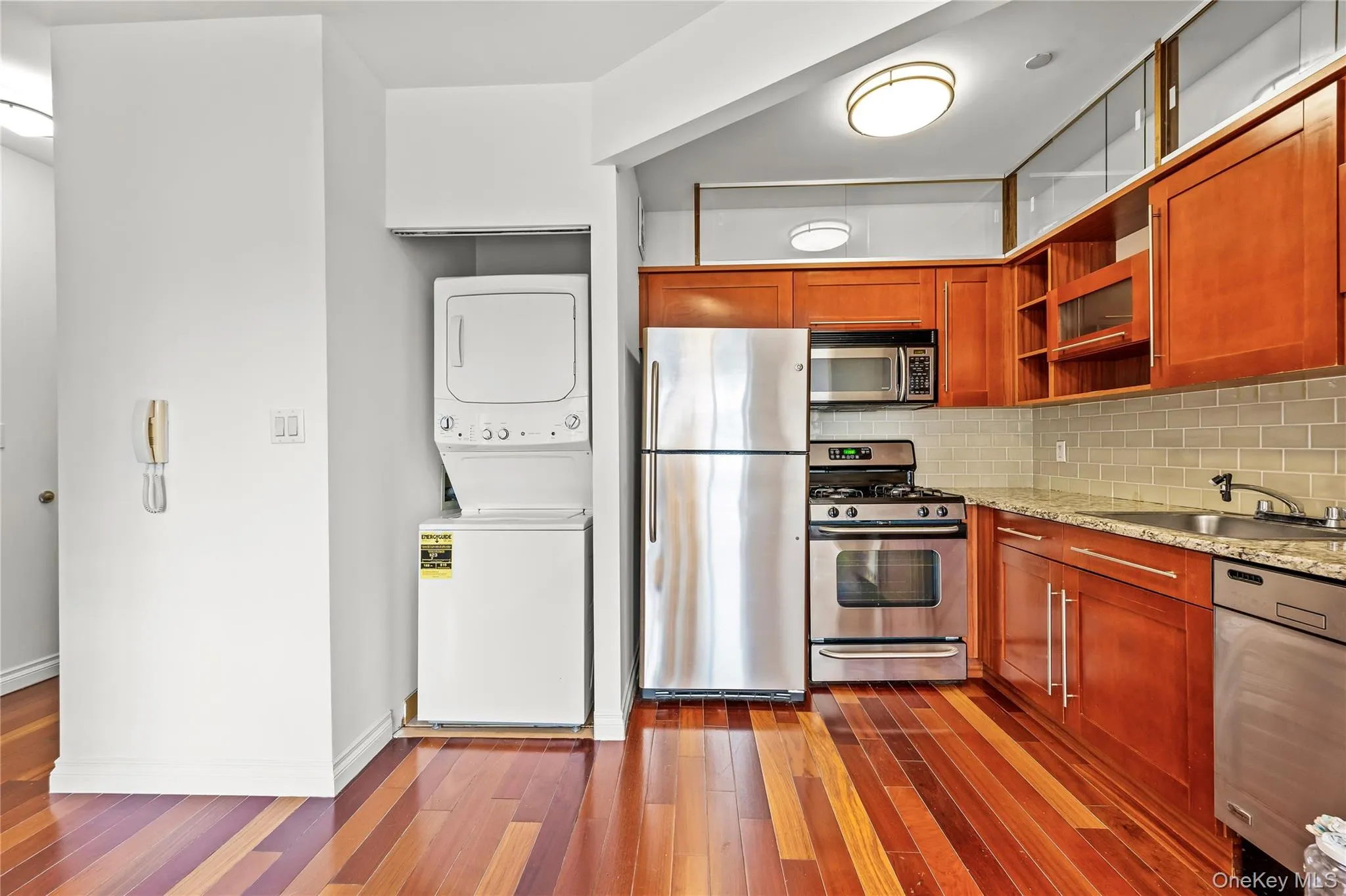 30-85 Vernon Boulevard, New York, NY, 1 Bedroom Bedrooms, 4 Rooms Rooms,1 BathroomBathrooms,Residential,For Rent,Vernon,0,1050541 30-85 Vernon Boulevard, New York, NY, 1 Bedroom Bedrooms, 4 Rooms Rooms,1 BathroomBathrooms,Residential,For Rent,Vernon,0,1050541