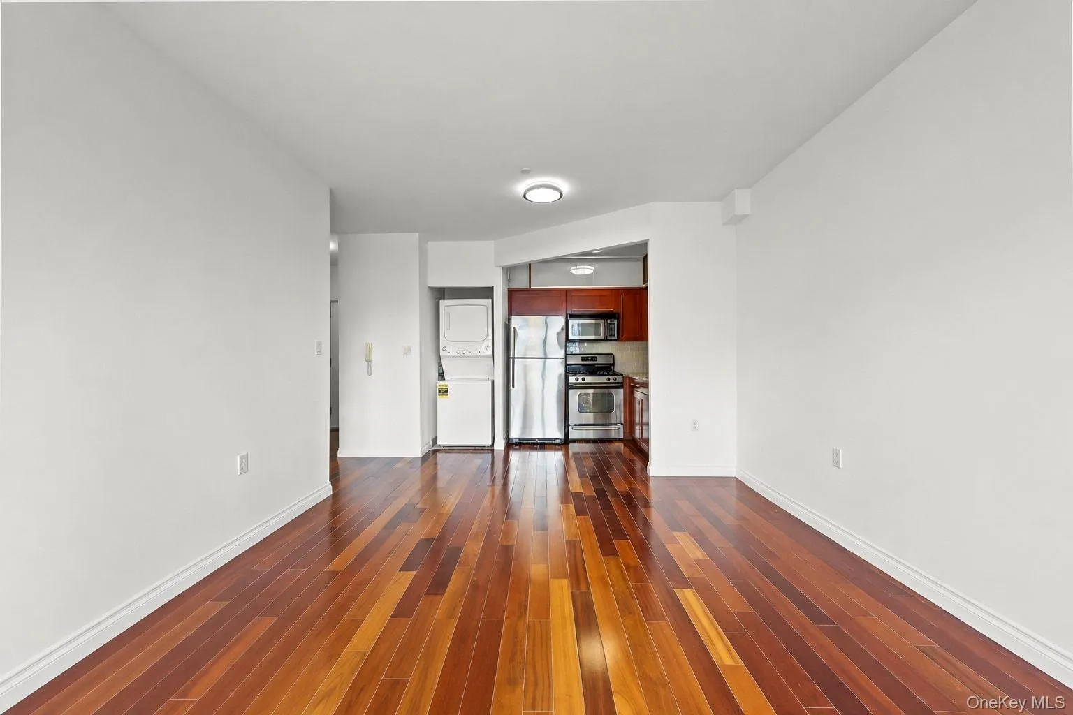 30-85 Vernon Boulevard, New York, NY, 1 Bedroom Bedrooms, 4 Rooms Rooms,1 BathroomBathrooms,Residential,For Rent,Vernon,0,1050541 30-85 Vernon Boulevard, New York, NY, 1 Bedroom Bedrooms, 4 Rooms Rooms,1 BathroomBathrooms,Residential,For Rent,Vernon,0,1050541