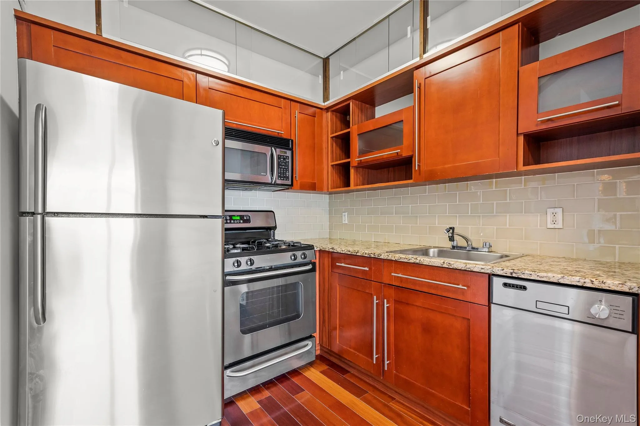 30-85 Vernon Boulevard, New York, NY, 1 Bedroom Bedrooms, 4 Rooms Rooms,1 BathroomBathrooms,Residential,For Rent,Vernon,0,1050541 30-85 Vernon Boulevard, New York, NY, 1 Bedroom Bedrooms, 4 Rooms Rooms,1 BathroomBathrooms,Residential,For Rent,Vernon,0,1050541