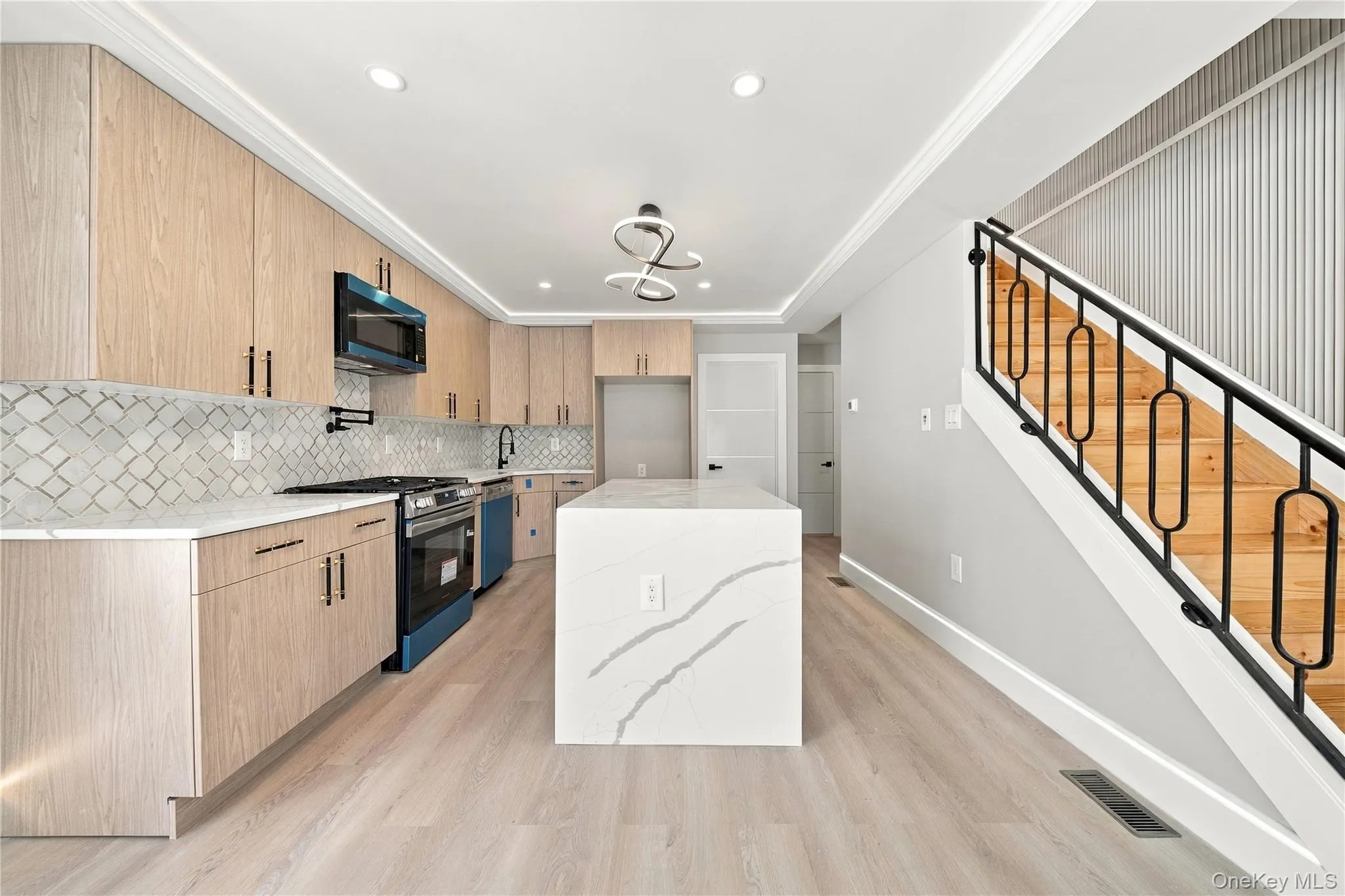 105-19 189th Street, New York, NY, 4 Bedrooms Bedrooms, 10 Rooms Rooms,3 BathroomsBathrooms,Residential,For Rent,189th,0,1050545 105-19 189th Street, New York, NY, 4 Bedrooms Bedrooms, 10 Rooms Rooms,3 BathroomsBathrooms,Residential,For Rent,189th,0,1050545