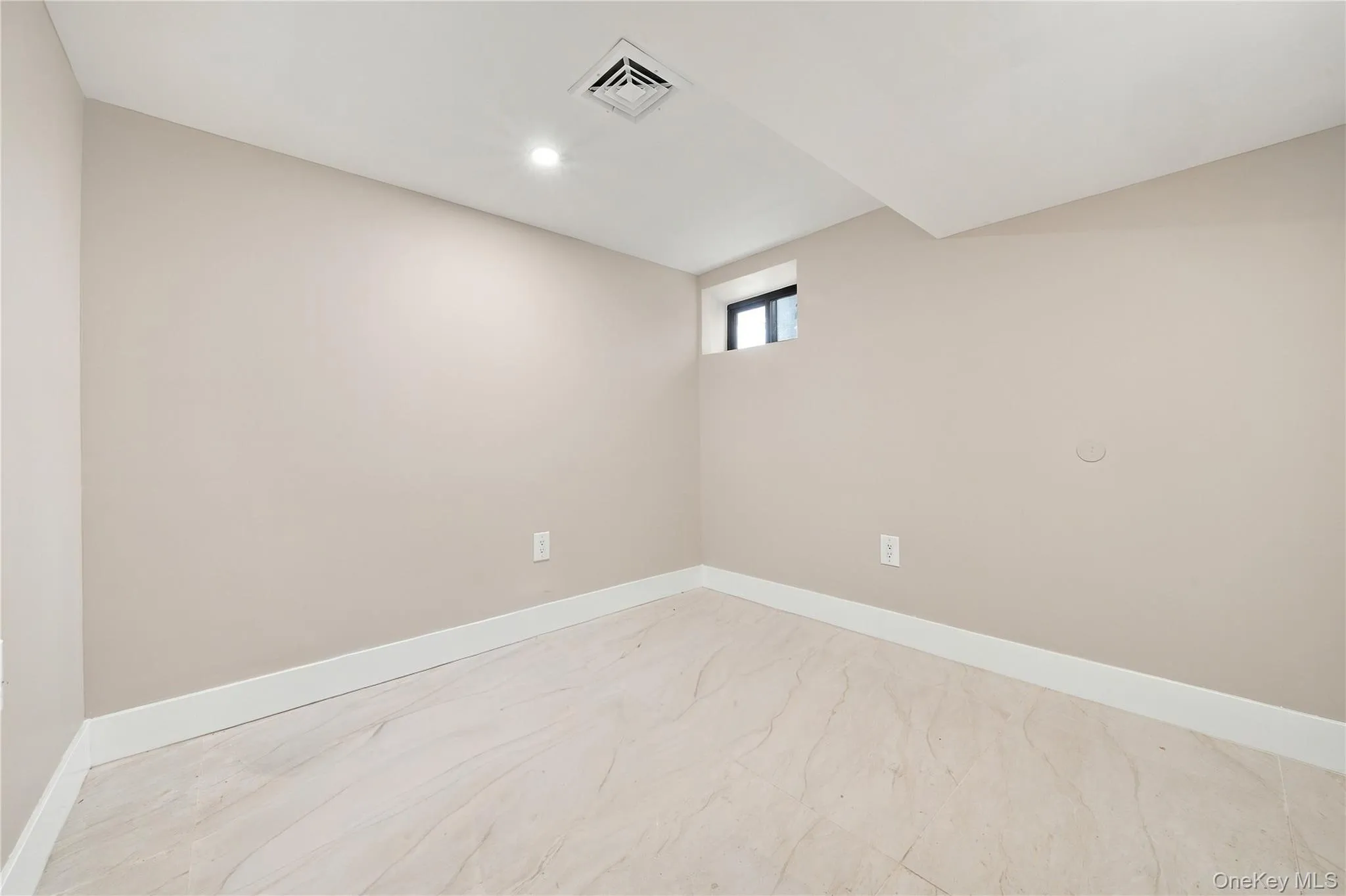 105-19 189th Street, New York, NY, 4 Bedrooms Bedrooms, 10 Rooms Rooms,3 BathroomsBathrooms,Residential,For Rent,189th,0,1050545 105-19 189th Street, New York, NY, 4 Bedrooms Bedrooms, 10 Rooms Rooms,3 BathroomsBathrooms,Residential,For Rent,189th,0,1050545