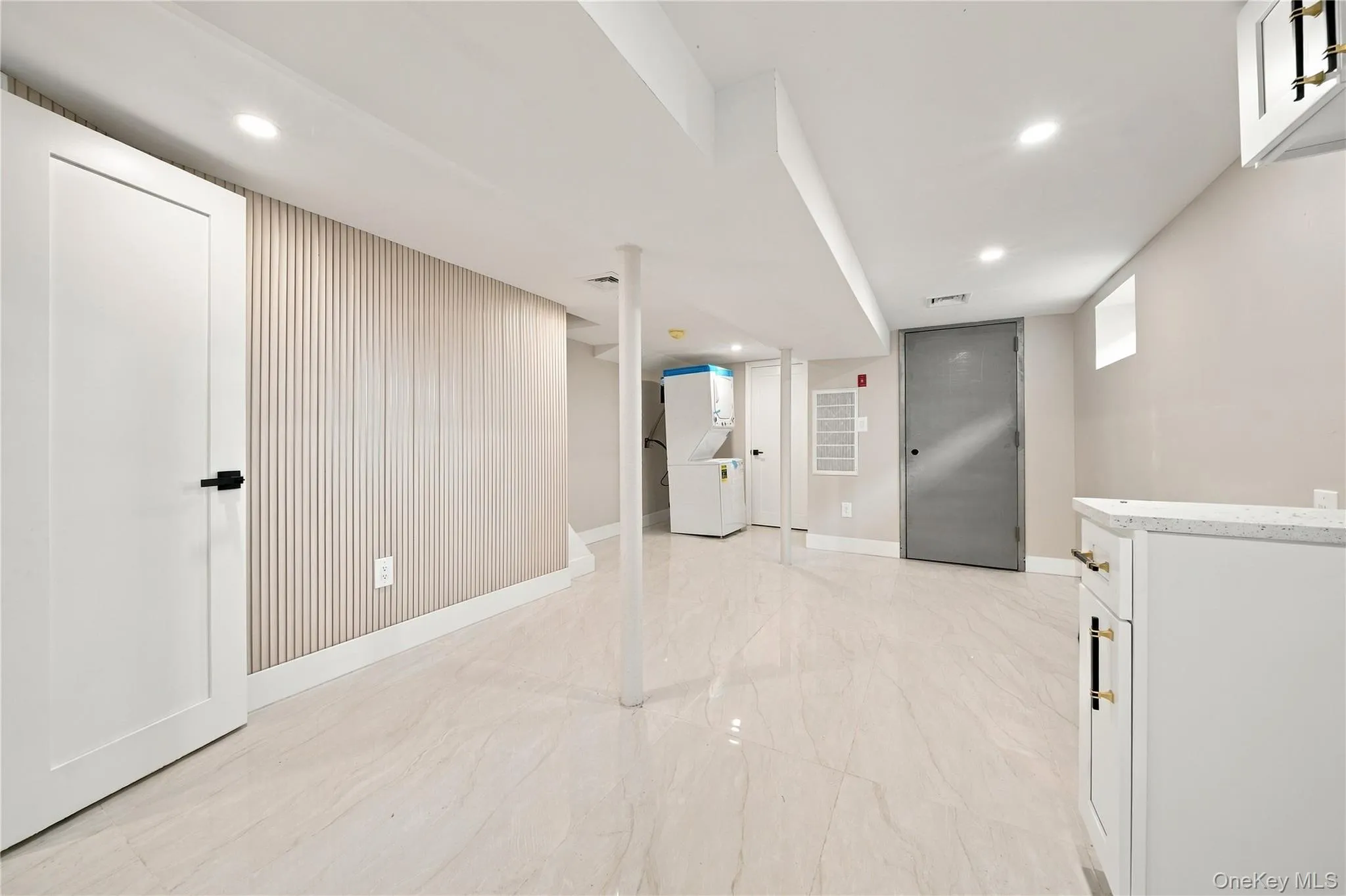 105-19 189th Street, New York, NY, 4 Bedrooms Bedrooms, 10 Rooms Rooms,3 BathroomsBathrooms,Residential,For Rent,189th,0,1050545 105-19 189th Street, New York, NY, 4 Bedrooms Bedrooms, 10 Rooms Rooms,3 BathroomsBathrooms,Residential,For Rent,189th,0,1050545
