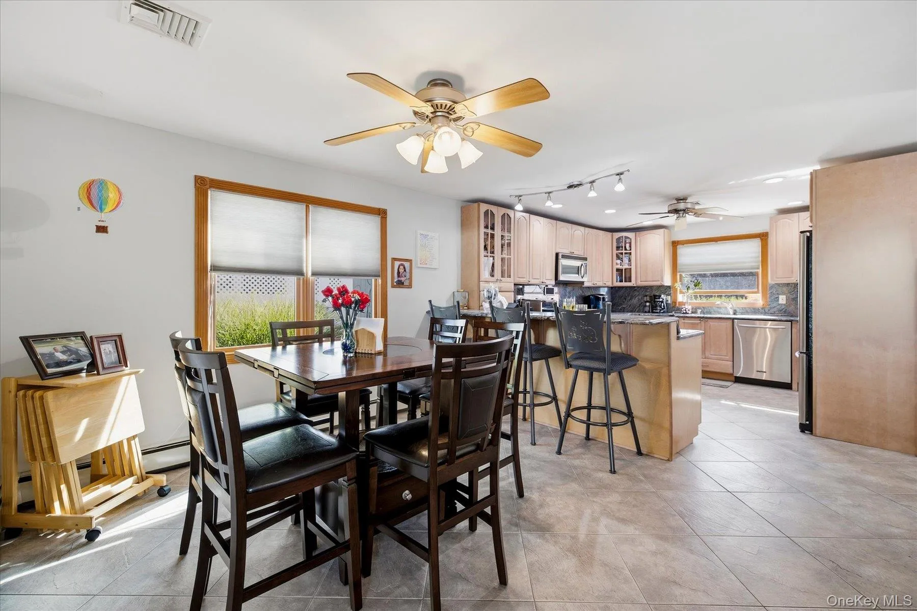 27 Welcome Lane, Hempstead, NY, 4 Bedrooms Bedrooms, 7 Rooms Rooms,2 BathroomsBathrooms,Residential,For Rent,Welcome,0,1050546 27 Welcome Lane, Hempstead, NY, 4 Bedrooms Bedrooms, 7 Rooms Rooms,2 BathroomsBathrooms,Residential,For Rent,Welcome,0,1050546