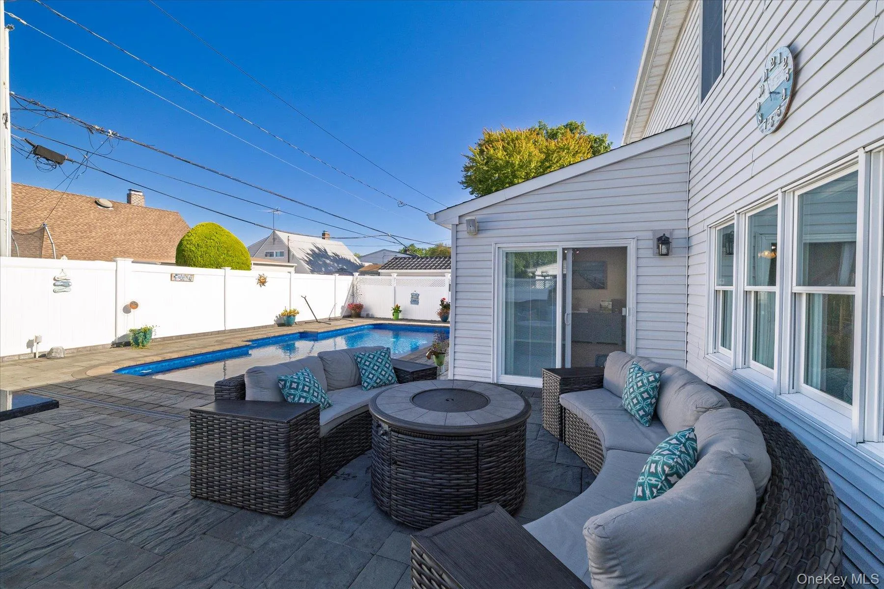27 Welcome Lane, Hempstead, NY, 4 Bedrooms Bedrooms, 7 Rooms Rooms,2 BathroomsBathrooms,Residential,For Rent,Welcome,0,1050546 27 Welcome Lane, Hempstead, NY, 4 Bedrooms Bedrooms, 7 Rooms Rooms,2 BathroomsBathrooms,Residential,For Rent,Welcome,0,1050546
