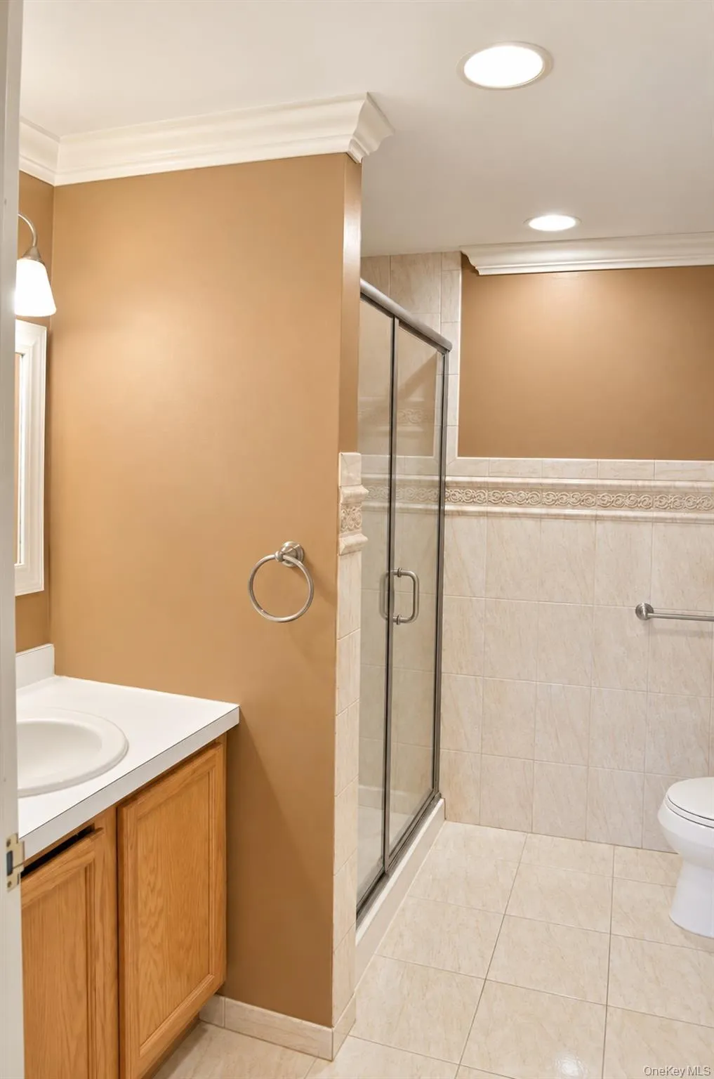 242 Maple Avenue, North Hempstead, NY, 2 Bedroom Bedrooms, 8 Room Rooms,2 BathroomBathrooms,Residential Lease,For Rent,Maple,0,1050547 242 Maple Avenue, North Hempstead, NY, 2 Bedroom Bedrooms, 8 Room Rooms,2 BathroomBathrooms,Residential Lease,For Rent,Maple,0,1050547