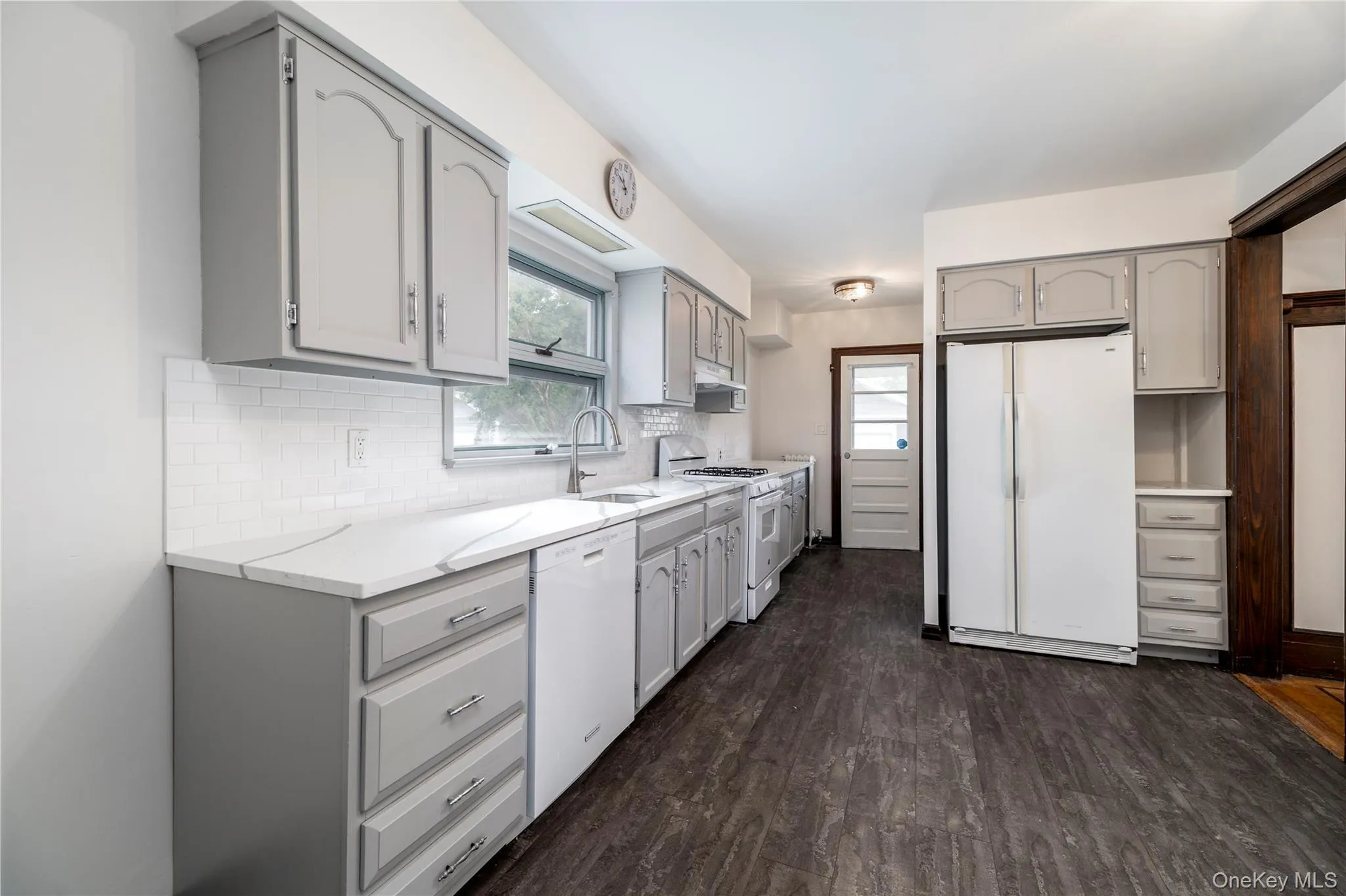65 Lenox Avenue, Hempstead, NY, 3 Bedroom Bedrooms, 7 Room Rooms,1 BathroomBathrooms,Residential Lease,For Rent,Lenox,0,1050552 65 Lenox Avenue, Hempstead, NY, 3 Bedroom Bedrooms, 7 Room Rooms,1 BathroomBathrooms,Residential Lease,For Rent,Lenox,0,1050552