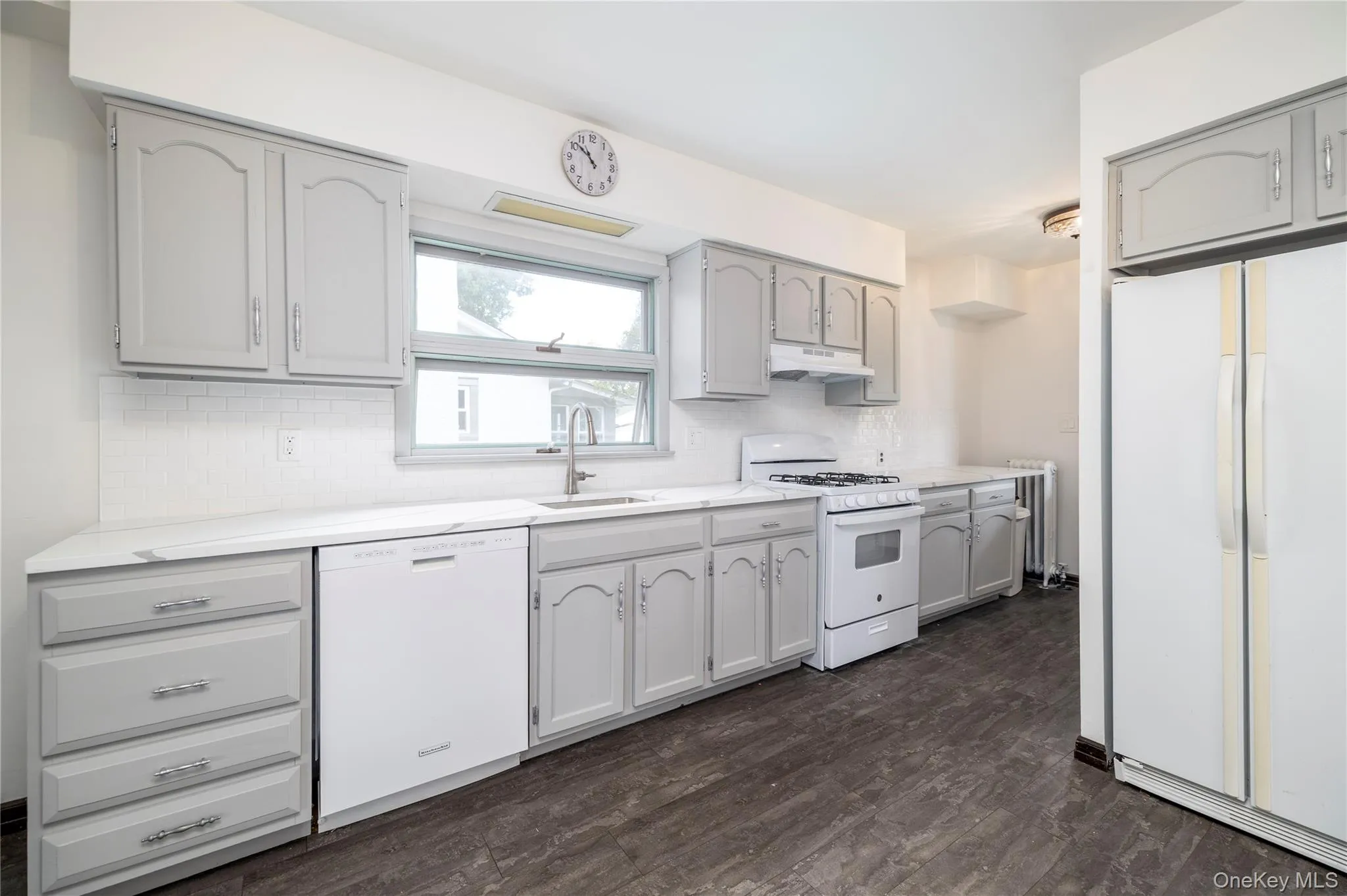 65 Lenox Avenue, Hempstead, NY, 3 Bedroom Bedrooms, 7 Room Rooms,1 BathroomBathrooms,Residential Lease,For Rent,Lenox,0,1050552 65 Lenox Avenue, Hempstead, NY, 3 Bedroom Bedrooms, 7 Room Rooms,1 BathroomBathrooms,Residential Lease,For Rent,Lenox,0,1050552