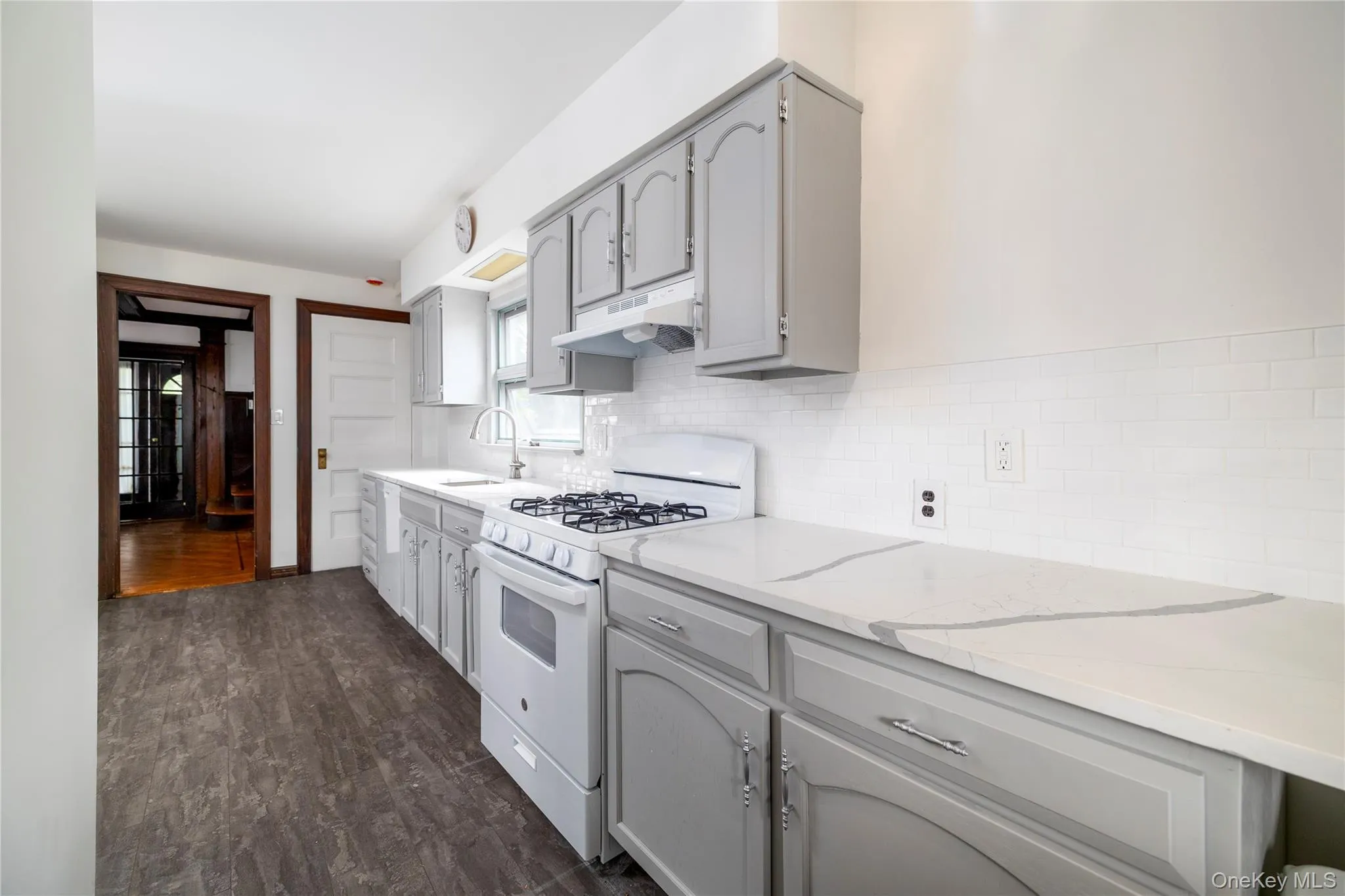 65 Lenox Avenue, Hempstead, NY, 3 Bedroom Bedrooms, 7 Room Rooms,1 BathroomBathrooms,Residential Lease,For Rent,Lenox,0,1050552 65 Lenox Avenue, Hempstead, NY, 3 Bedroom Bedrooms, 7 Room Rooms,1 BathroomBathrooms,Residential Lease,For Rent,Lenox,0,1050552