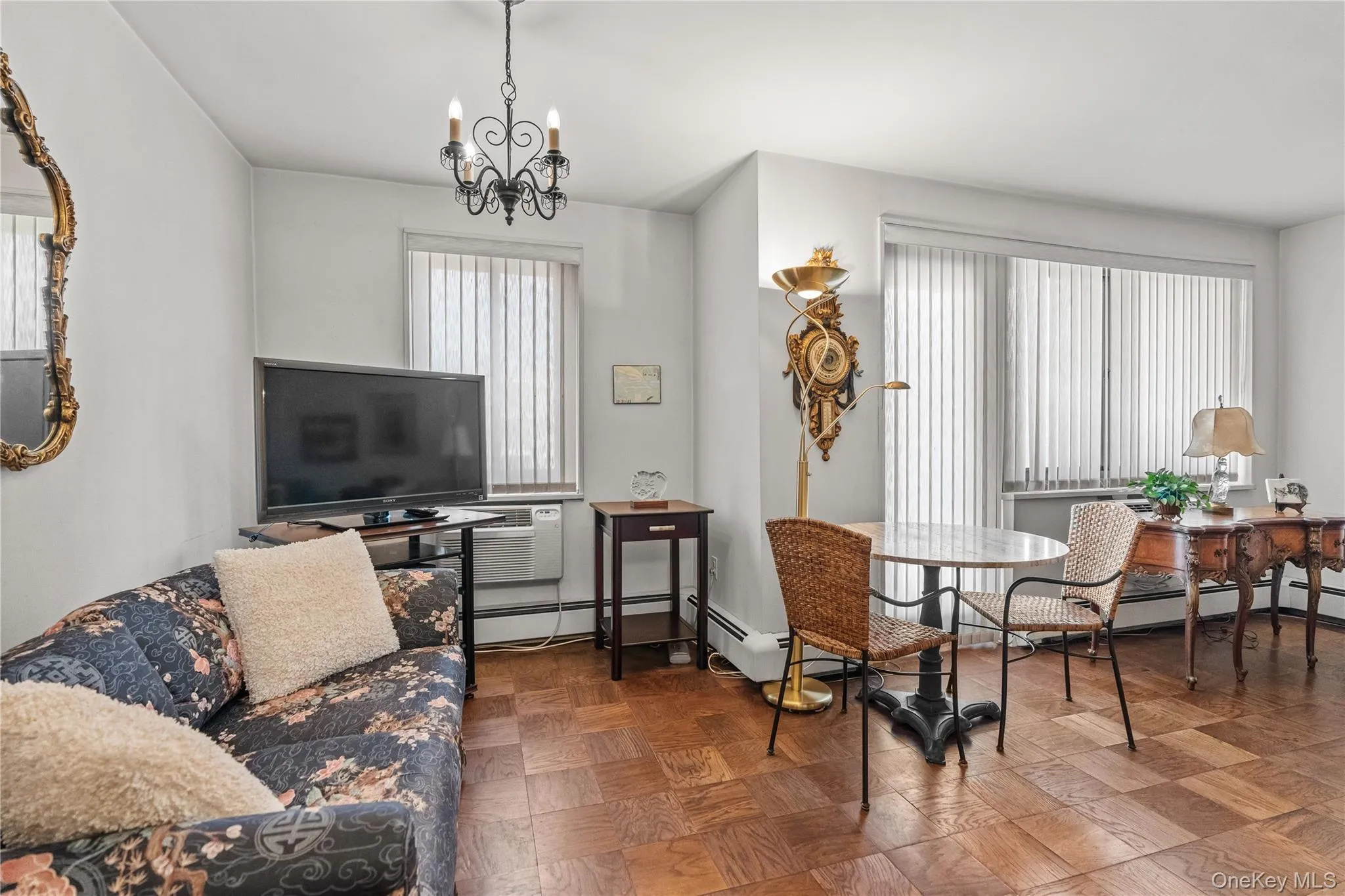 100 Hartsdale Avenue, Greenburgh, NY, 1 Bedroom Bedrooms, 5 Rooms Rooms,1 BathroomBathrooms,Residential,For Rent,Hartsdale,0,1050553 100 Hartsdale Avenue, Greenburgh, NY, 1 Bedroom Bedrooms, 5 Rooms Rooms,1 BathroomBathrooms,Residential,For Rent,Hartsdale,0,1050553