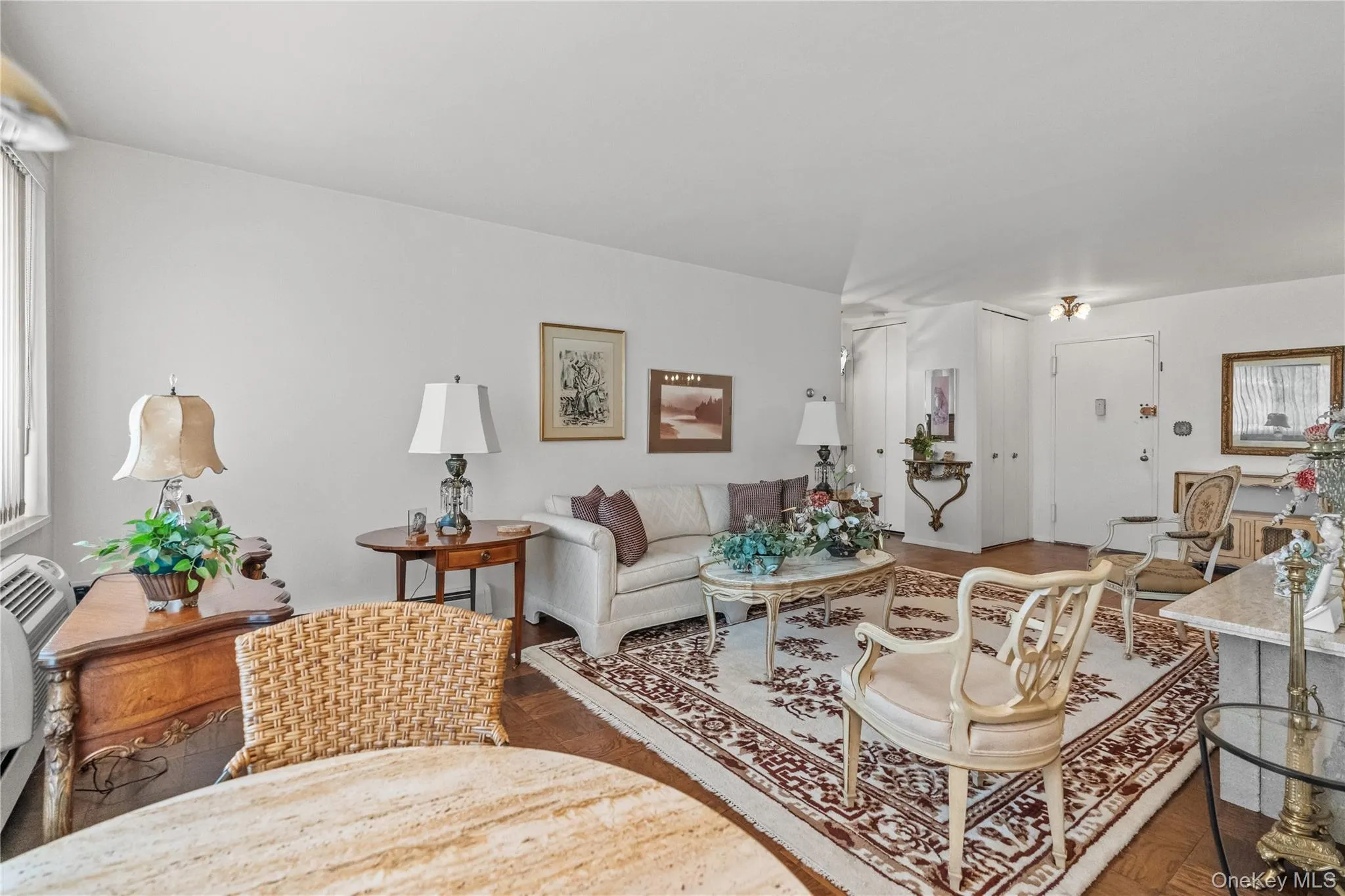 100 Hartsdale Avenue, Greenburgh, NY, 1 Bedroom Bedrooms, 5 Rooms Rooms,1 BathroomBathrooms,Residential,For Rent,Hartsdale,0,1050553 100 Hartsdale Avenue, Greenburgh, NY, 1 Bedroom Bedrooms, 5 Rooms Rooms,1 BathroomBathrooms,Residential,For Rent,Hartsdale,0,1050553