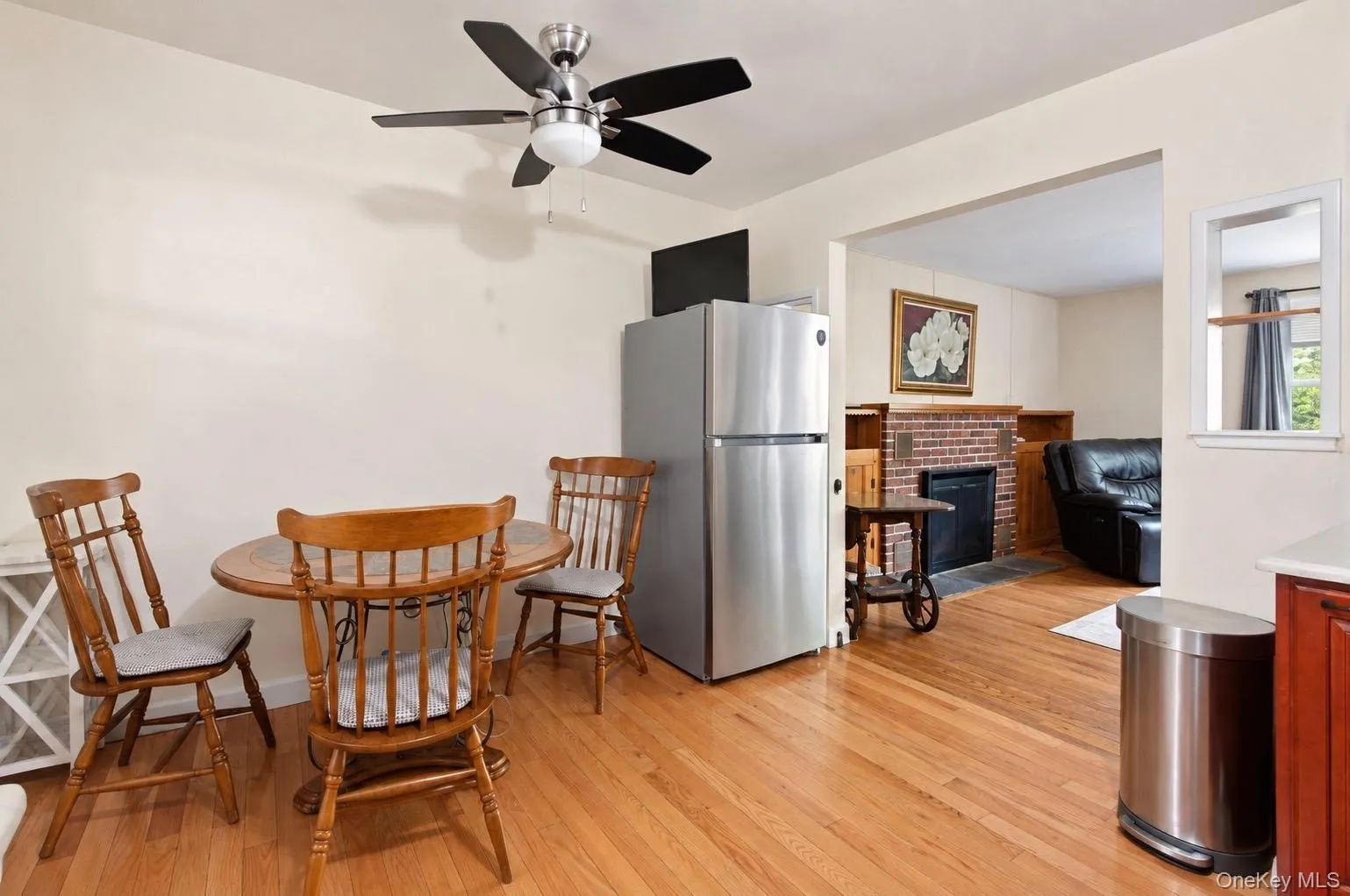20 18th Street, Huntington, NY, 4 Bedrooms Bedrooms, 8 Rooms Rooms,3 BathroomsBathrooms,Residential,For Rent,18th,0,1050557 20 18th Street, Huntington, NY, 4 Bedrooms Bedrooms, 8 Rooms Rooms,3 BathroomsBathrooms,Residential,For Rent,18th,0,1050557