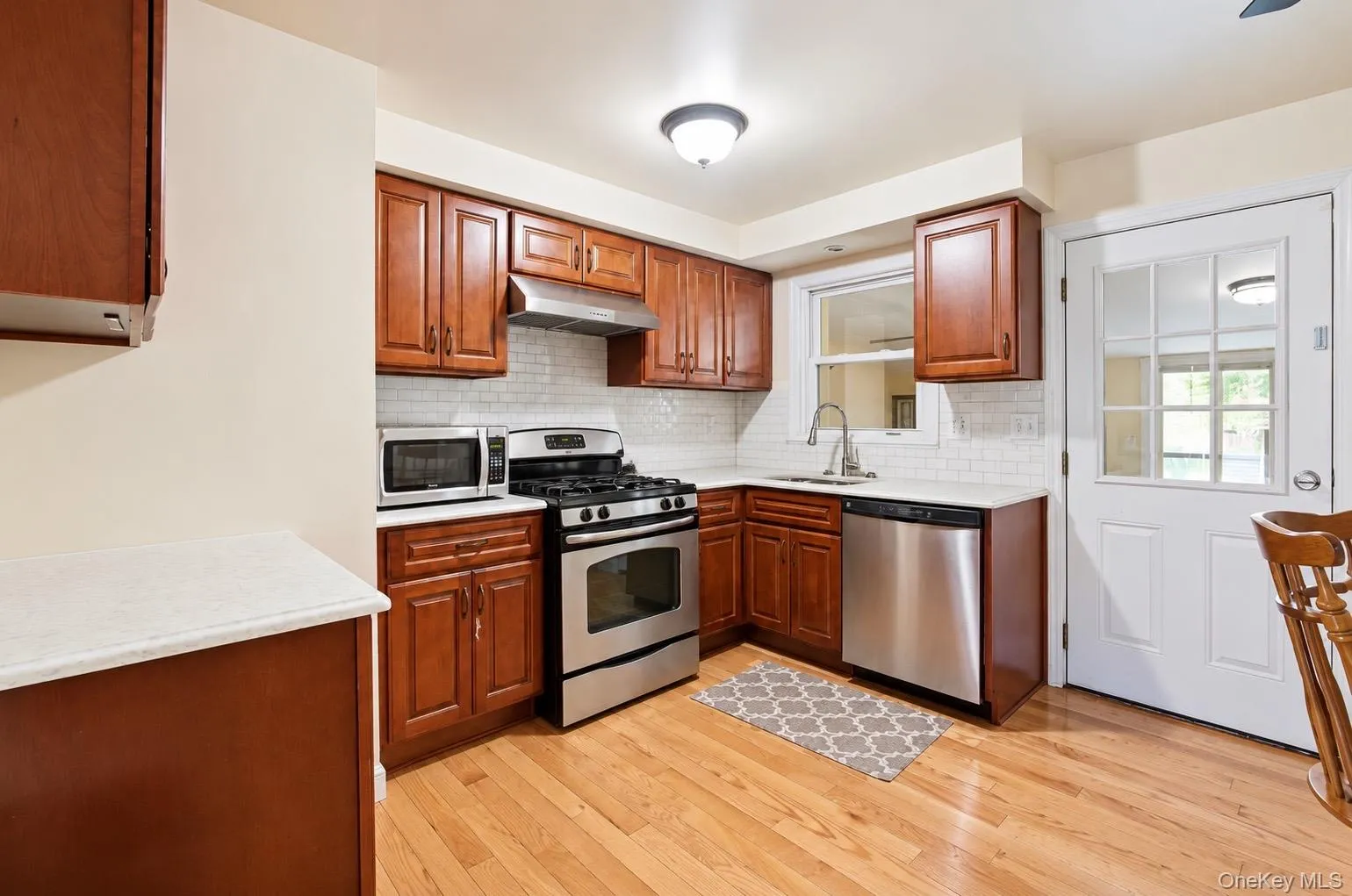20 18th Street, Huntington, NY, 4 Bedrooms Bedrooms, 8 Rooms Rooms,3 BathroomsBathrooms,Residential,For Rent,18th,0,1050557 20 18th Street, Huntington, NY, 4 Bedrooms Bedrooms, 8 Rooms Rooms,3 BathroomsBathrooms,Residential,For Rent,18th,0,1050557