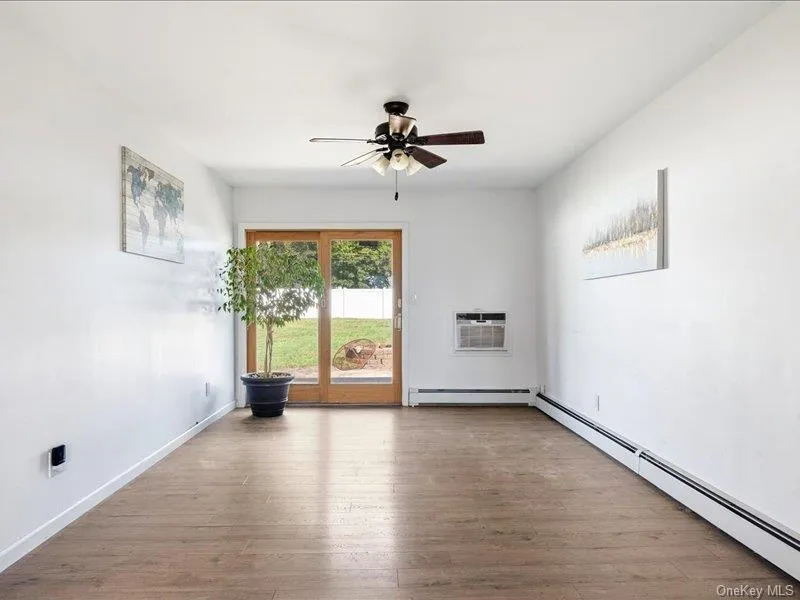 11 Hoover Lane, Oyster Bay, NY, 3 Bedrooms Bedrooms, 5 Rooms Rooms,1 BathroomBathrooms,Residential,For Rent,Hoover,0,1050559 11 Hoover Lane, Oyster Bay, NY, 3 Bedrooms Bedrooms, 5 Rooms Rooms,1 BathroomBathrooms,Residential,For Rent,Hoover,0,1050559