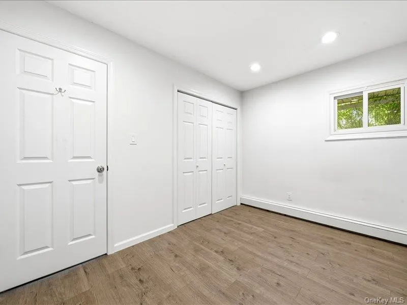 11 Hoover Lane, Oyster Bay, NY, 3 Bedrooms Bedrooms, 5 Rooms Rooms,1 BathroomBathrooms,Residential,For Rent,Hoover,0,1050559 11 Hoover Lane, Oyster Bay, NY, 3 Bedrooms Bedrooms, 5 Rooms Rooms,1 BathroomBathrooms,Residential,For Rent,Hoover,0,1050559