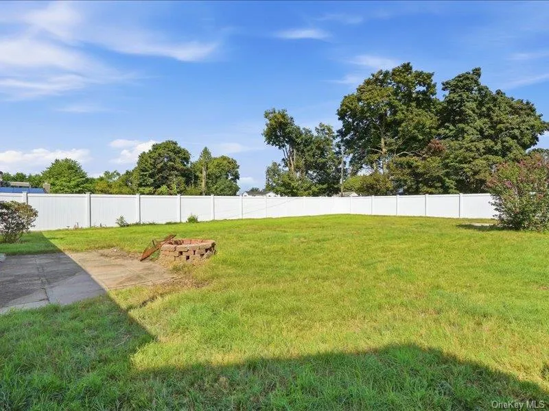 11 Hoover Lane, Oyster Bay, NY, 3 Bedrooms Bedrooms, 5 Rooms Rooms,1 BathroomBathrooms,Residential,For Rent,Hoover,0,1050559 11 Hoover Lane, Oyster Bay, NY, 3 Bedrooms Bedrooms, 5 Rooms Rooms,1 BathroomBathrooms,Residential,For Rent,Hoover,0,1050559