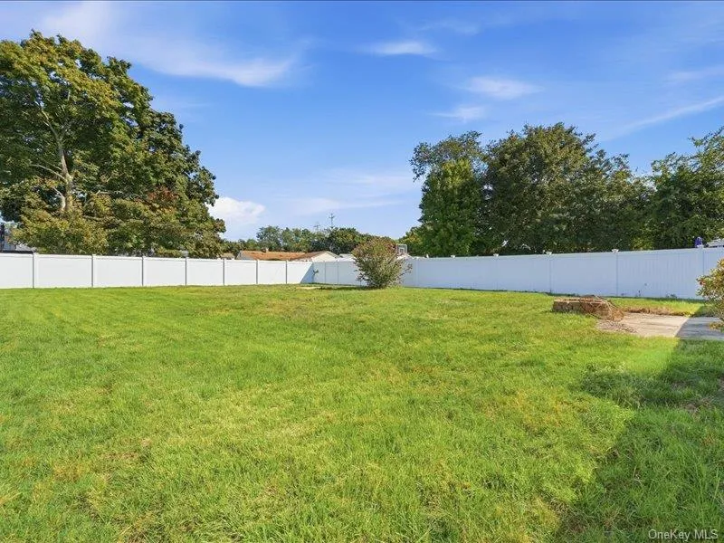 11 Hoover Lane, Oyster Bay, NY, 3 Bedrooms Bedrooms, 5 Rooms Rooms,1 BathroomBathrooms,Residential,For Rent,Hoover,0,1050559 11 Hoover Lane, Oyster Bay, NY, 3 Bedrooms Bedrooms, 5 Rooms Rooms,1 BathroomBathrooms,Residential,For Rent,Hoover,0,1050559