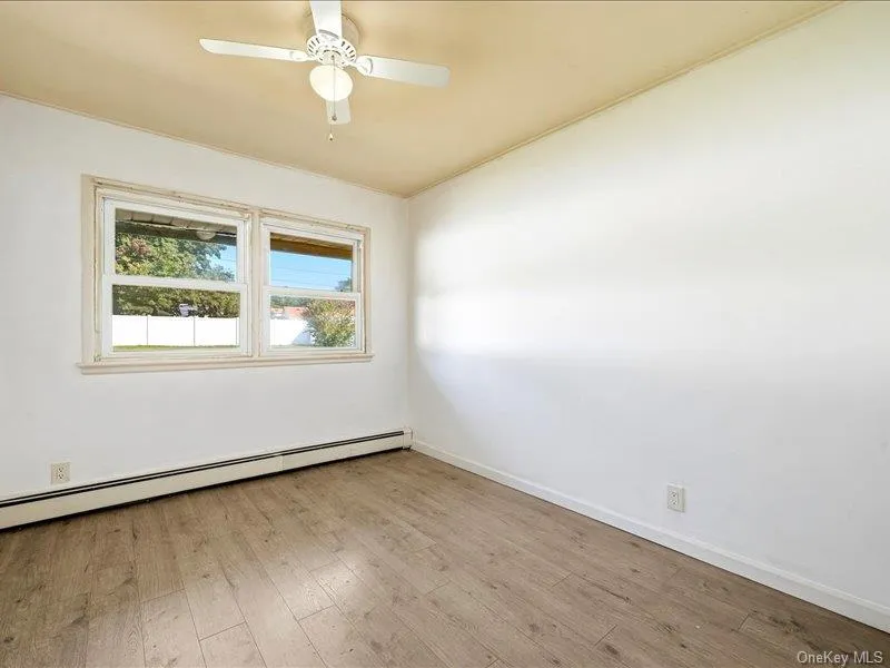11 Hoover Lane, Oyster Bay, NY, 3 Bedrooms Bedrooms, 5 Rooms Rooms,1 BathroomBathrooms,Residential,For Rent,Hoover,0,1050559 11 Hoover Lane, Oyster Bay, NY, 3 Bedrooms Bedrooms, 5 Rooms Rooms,1 BathroomBathrooms,Residential,For Rent,Hoover,0,1050559
