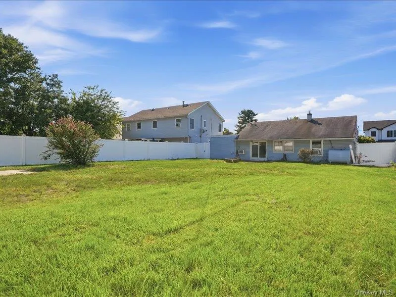 11 Hoover Lane, Oyster Bay, NY, 3 Bedrooms Bedrooms, 5 Rooms Rooms,1 BathroomBathrooms,Residential,For Rent,Hoover,0,1050559 11 Hoover Lane, Oyster Bay, NY, 3 Bedrooms Bedrooms, 5 Rooms Rooms,1 BathroomBathrooms,Residential,For Rent,Hoover,0,1050559