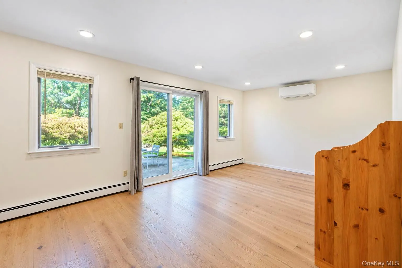 137 Ridgewood Avenue, Brookhaven, NY, 5 Bedrooms Bedrooms, 10 Rooms Rooms,2 BathroomsBathrooms,Residential,For Rent,Ridgewood,0,1050562 137 Ridgewood Avenue, Brookhaven, NY, 5 Bedrooms Bedrooms, 10 Rooms Rooms,2 BathroomsBathrooms,Residential,For Rent,Ridgewood,0,1050562
