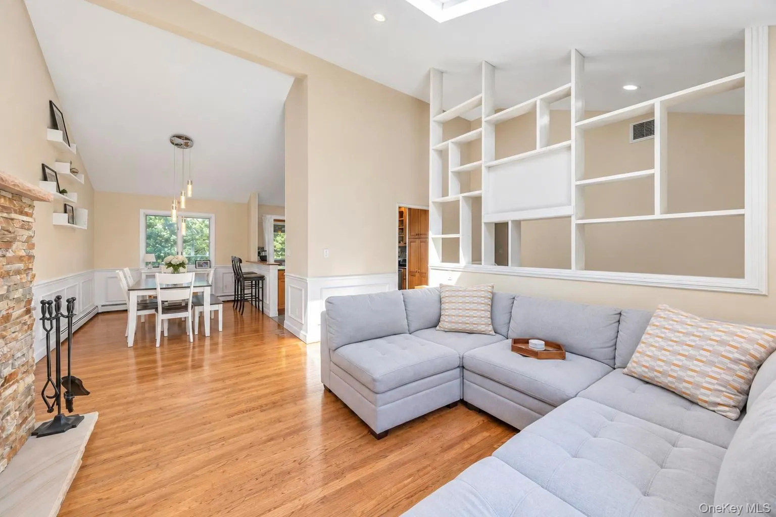 137 Ridgewood Avenue, Brookhaven, NY, 5 Bedrooms Bedrooms, 10 Rooms Rooms,2 BathroomsBathrooms,Residential,For Rent,Ridgewood,0,1050562 137 Ridgewood Avenue, Brookhaven, NY, 5 Bedrooms Bedrooms, 10 Rooms Rooms,2 BathroomsBathrooms,Residential,For Rent,Ridgewood,0,1050562
