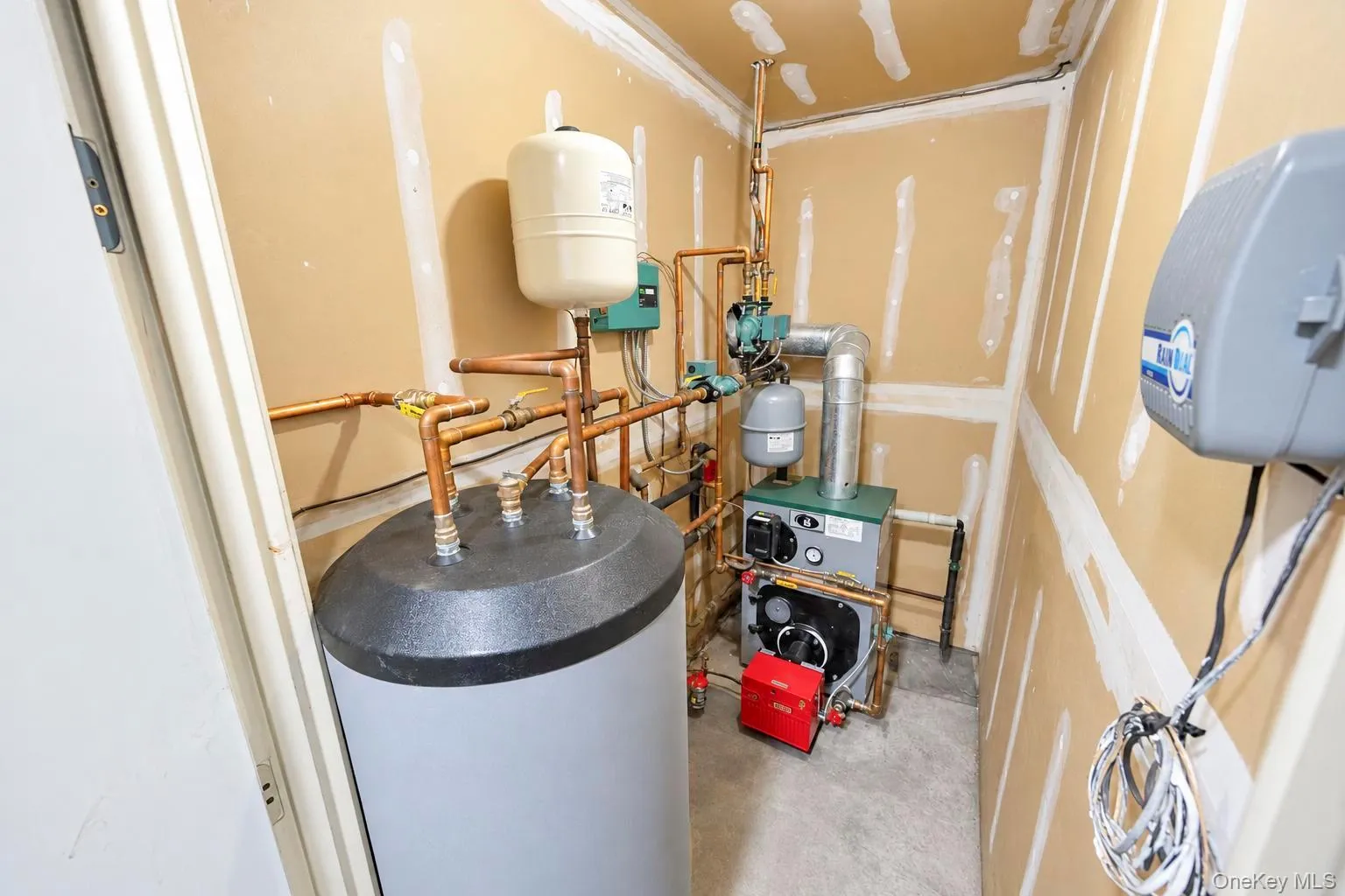 137 Ridgewood Avenue, Brookhaven, NY, 5 Bedrooms Bedrooms, 10 Rooms Rooms,2 BathroomsBathrooms,Residential,For Rent,Ridgewood,0,1050562 137 Ridgewood Avenue, Brookhaven, NY, 5 Bedrooms Bedrooms, 10 Rooms Rooms,2 BathroomsBathrooms,Residential,For Rent,Ridgewood,0,1050562