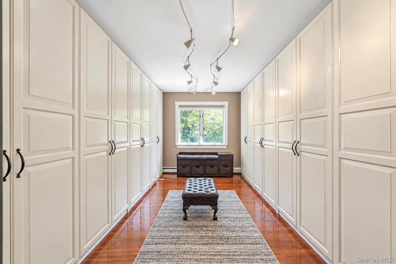 137 Ridgewood Avenue, Brookhaven, NY, 5 Bedrooms Bedrooms, 10 Rooms Rooms,2 BathroomsBathrooms,Residential,For Rent,Ridgewood,0,1050562 137 Ridgewood Avenue, Brookhaven, NY, 5 Bedrooms Bedrooms, 10 Rooms Rooms,2 BathroomsBathrooms,Residential,For Rent,Ridgewood,0,1050562
