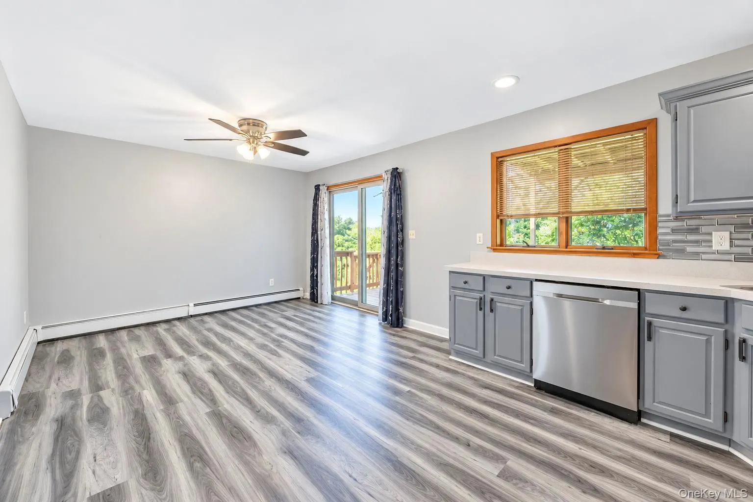 137 Ridgewood Avenue, Brookhaven, NY, 5 Bedrooms Bedrooms, 10 Rooms Rooms,2 BathroomsBathrooms,Residential,For Rent,Ridgewood,0,1050562 137 Ridgewood Avenue, Brookhaven, NY, 5 Bedrooms Bedrooms, 10 Rooms Rooms,2 BathroomsBathrooms,Residential,For Rent,Ridgewood,0,1050562