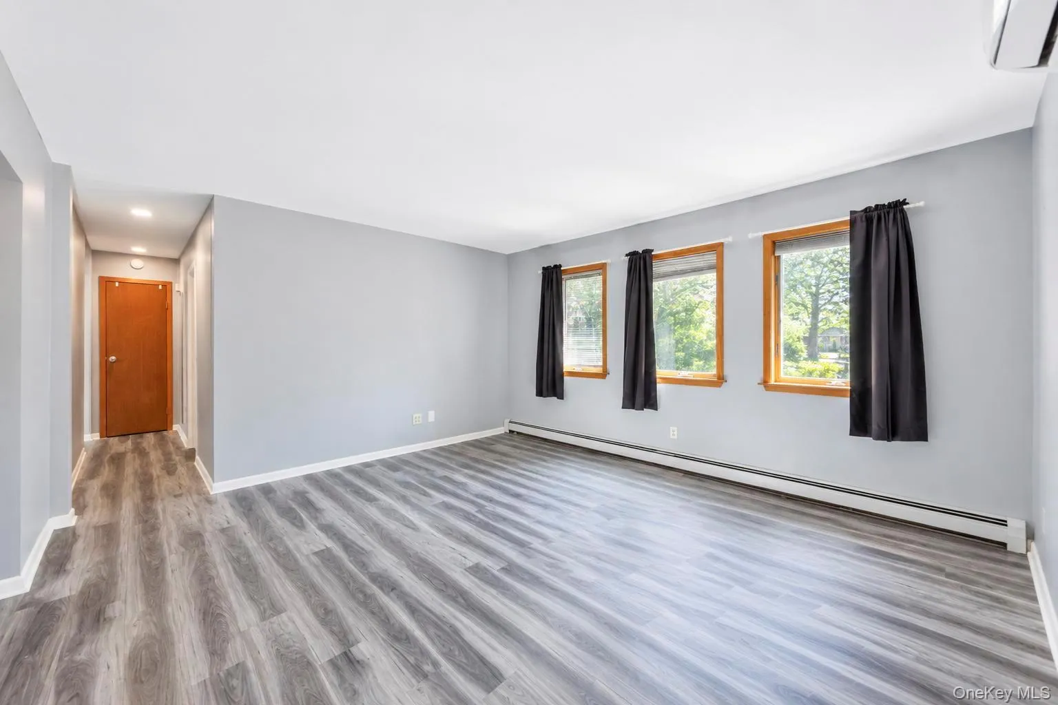 137 Ridgewood Avenue, Brookhaven, NY, 5 Bedrooms Bedrooms, 10 Rooms Rooms,2 BathroomsBathrooms,Residential,For Rent,Ridgewood,0,1050562 137 Ridgewood Avenue, Brookhaven, NY, 5 Bedrooms Bedrooms, 10 Rooms Rooms,2 BathroomsBathrooms,Residential,For Rent,Ridgewood,0,1050562